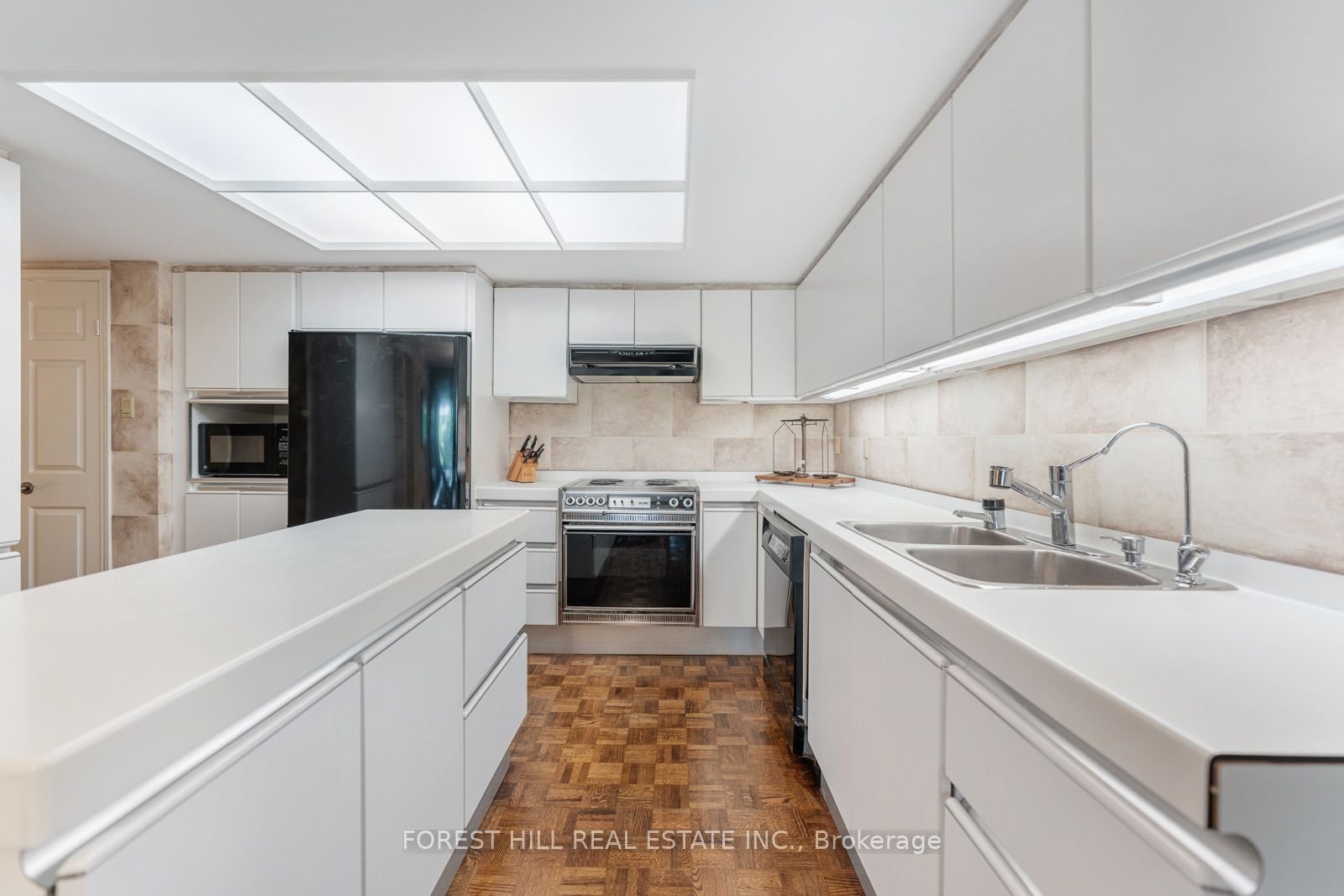 3900 Yonge Street 815 Property Photo 14