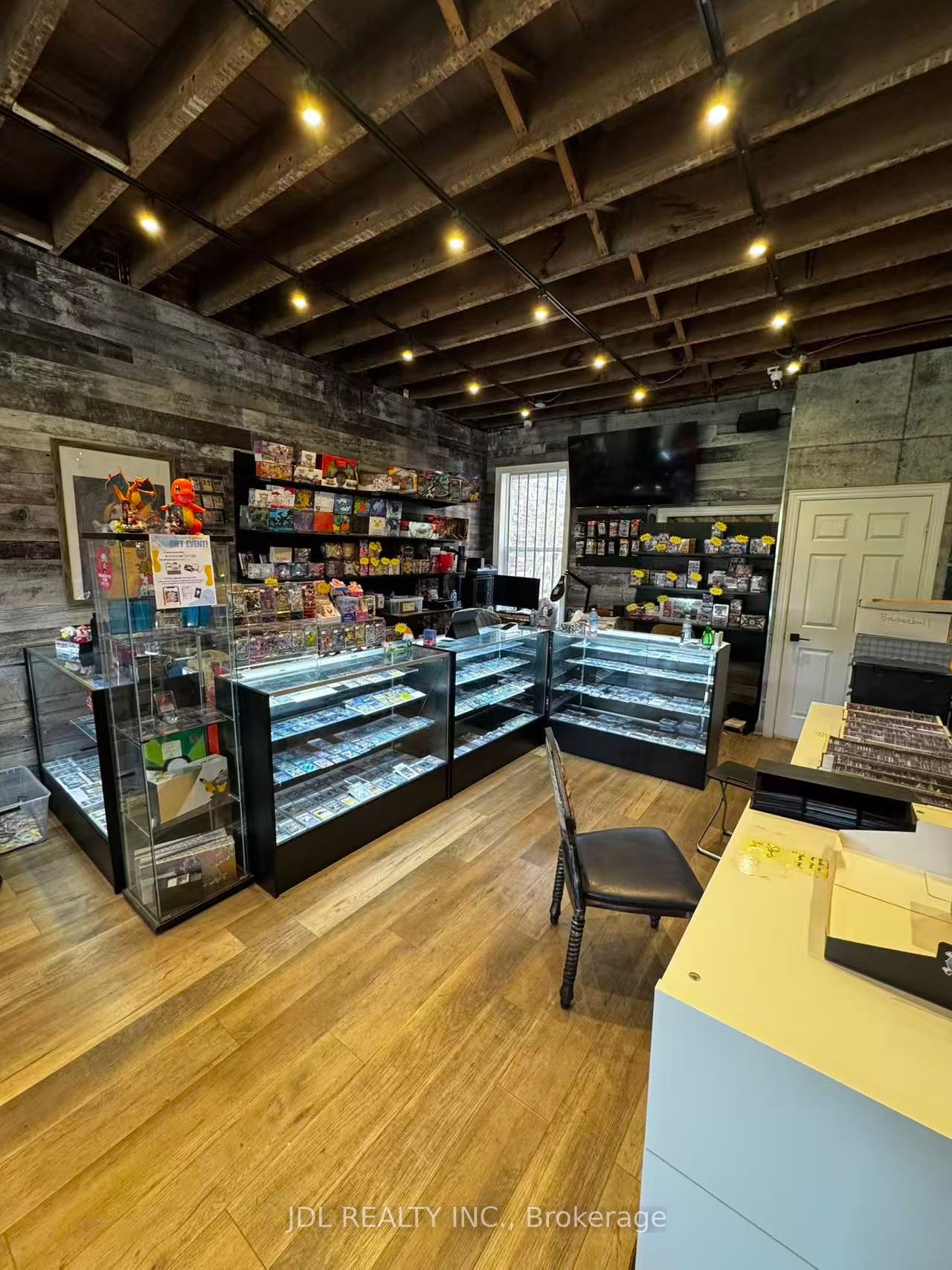 394 Spadina Avenue SECOND FLOOR Property Photo 1