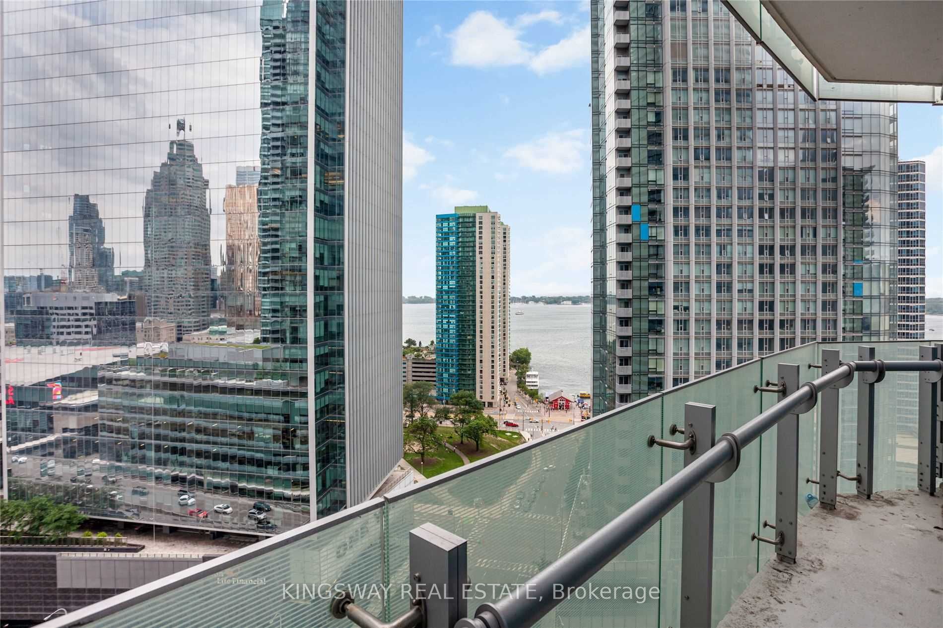 14 York Street 1802 Property Photo 1