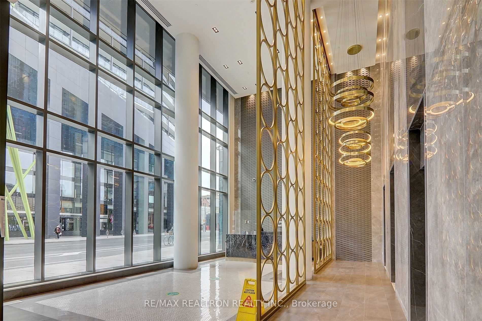 330 Richmond Street W 2512 Property Photo 3