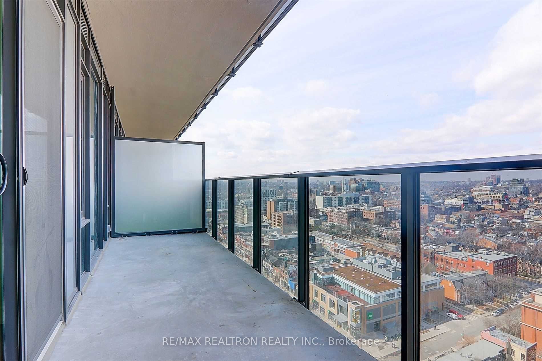 330 Richmond Street W 2512 Property Photo 7