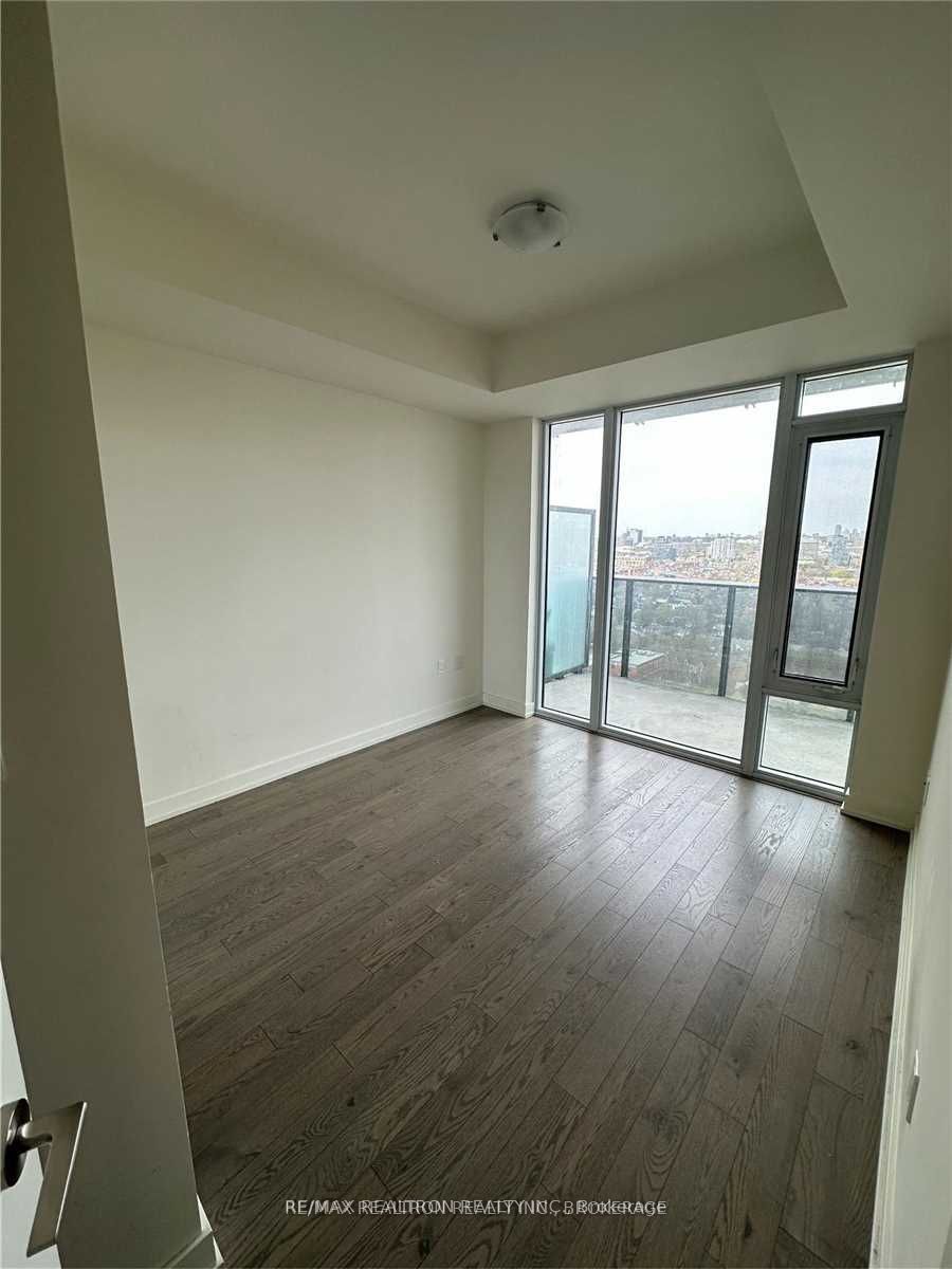 330 Richmond Street W 2512 Property Photo 13