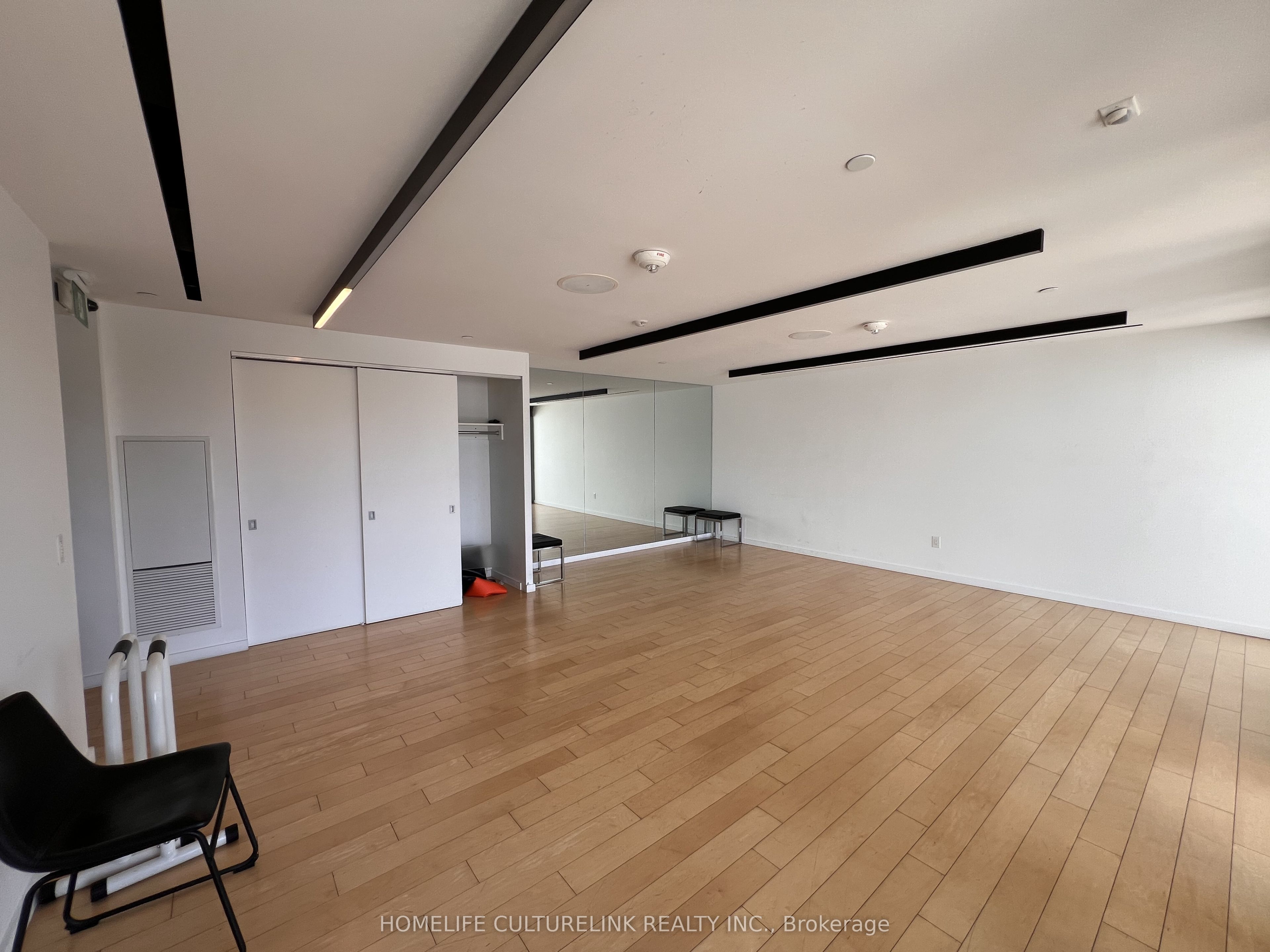 170 Bayview Avenue 2504 Property Photo 8