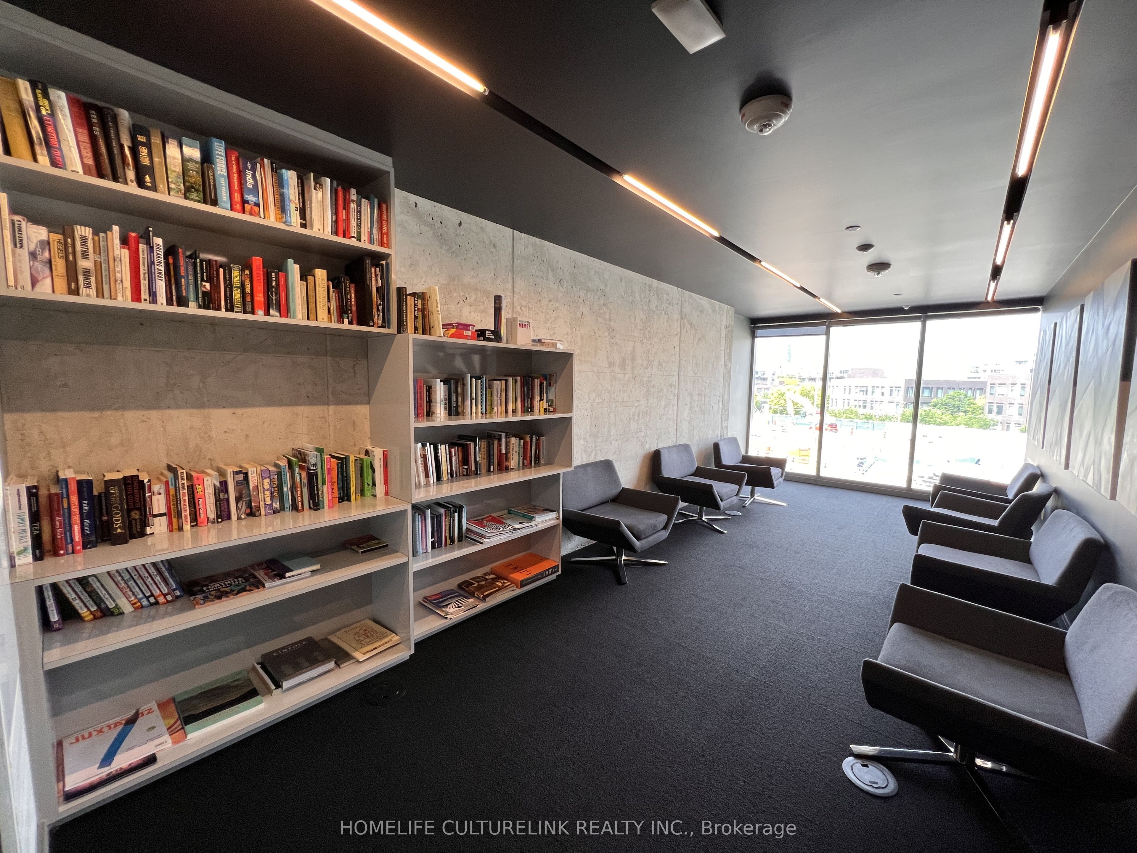 170 Bayview Avenue 2504 Property Photo 9