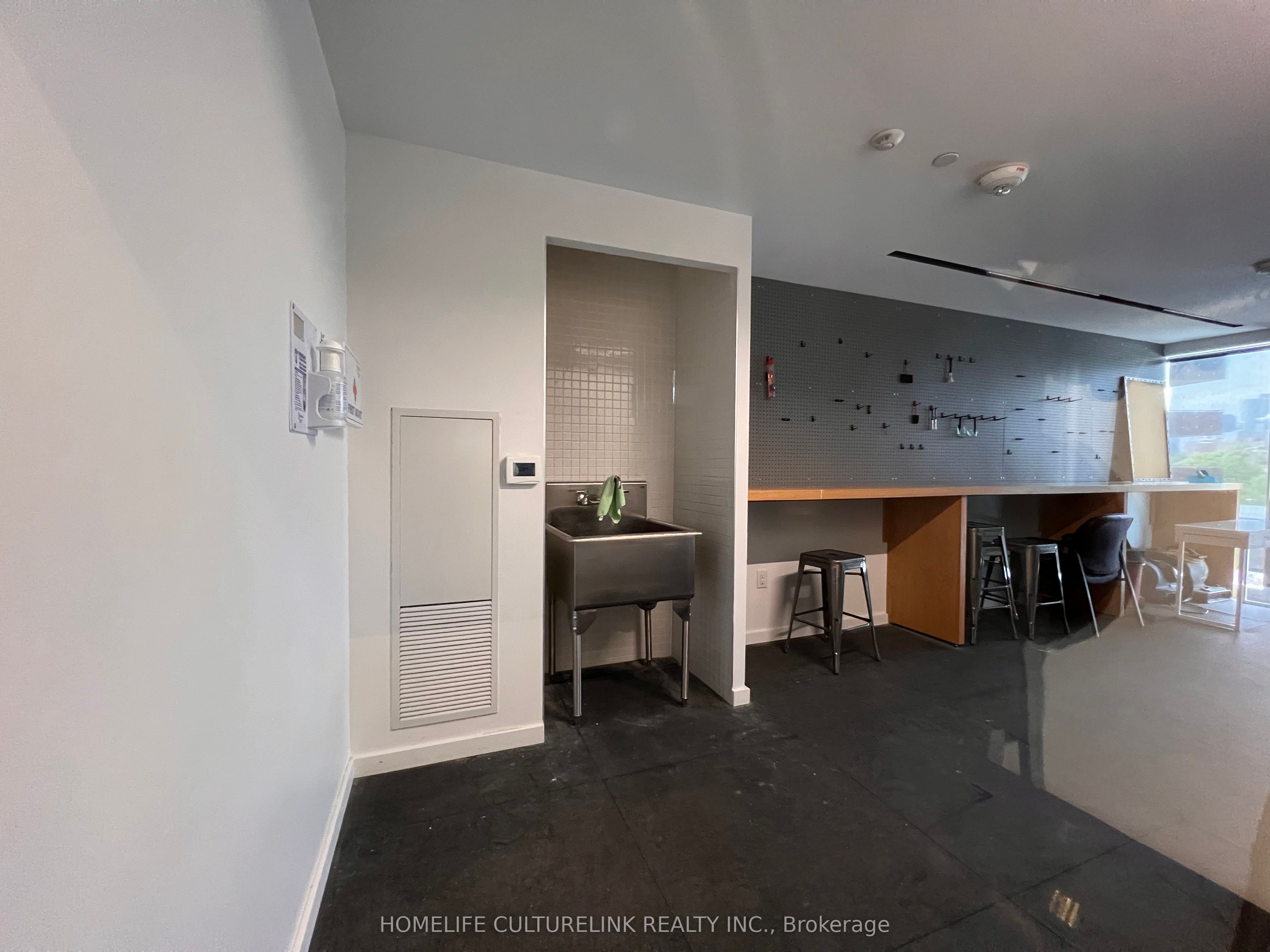 170 Bayview Avenue 2504 Property Photo 12