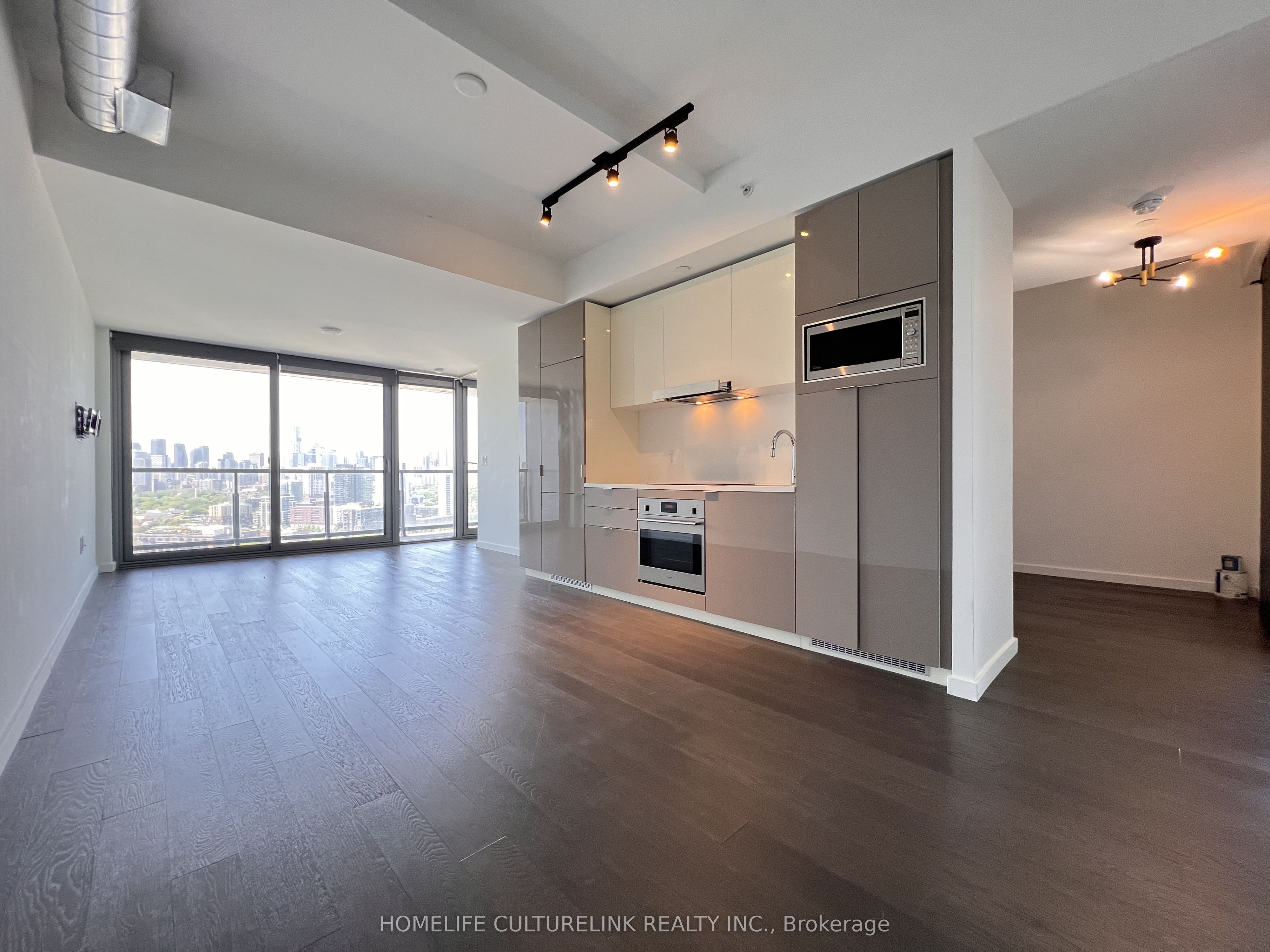 170 Bayview Avenue 2504 Property Photo 18