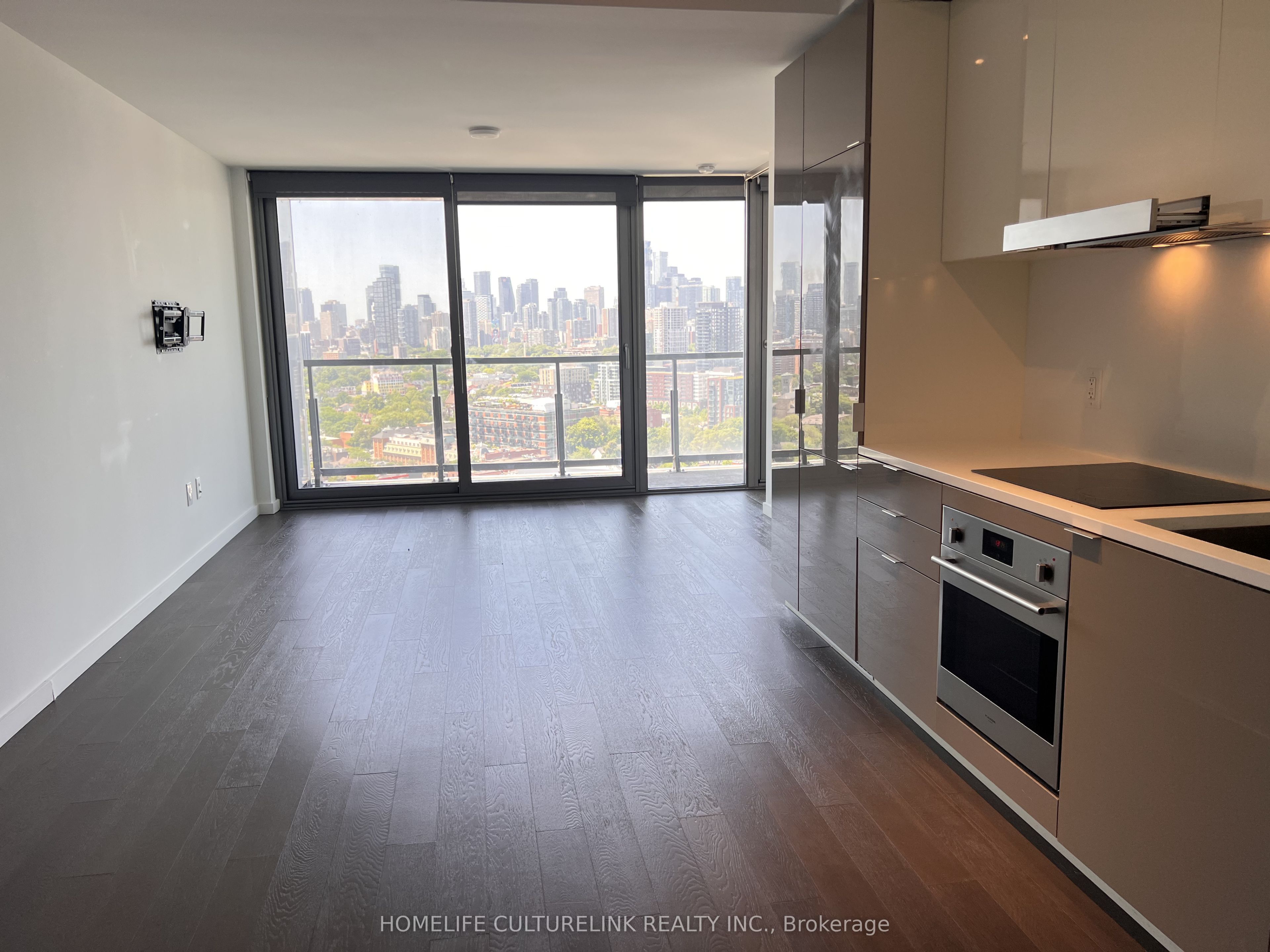 170 Bayview Avenue 2504 Property Photo 20