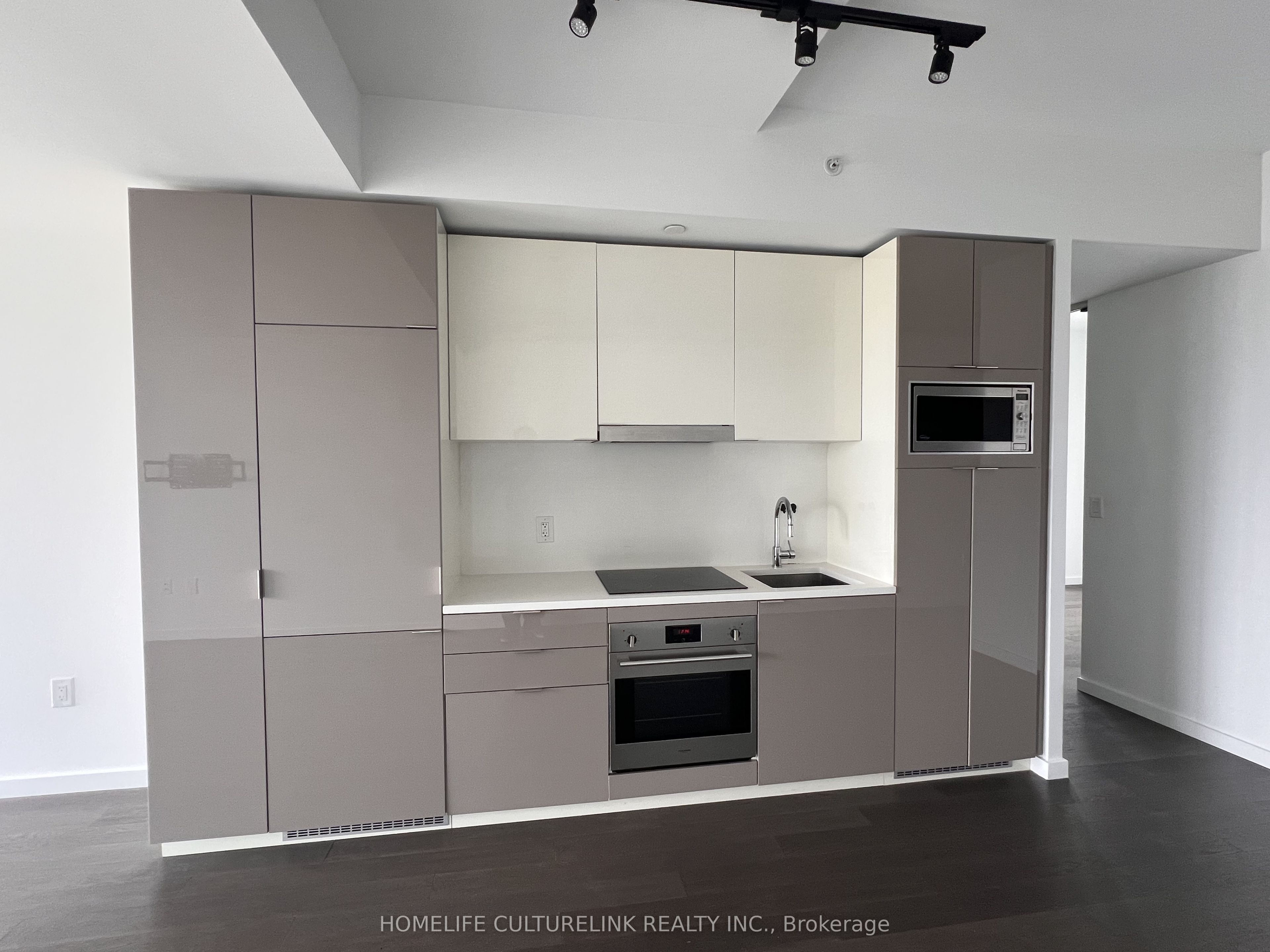 170 Bayview Avenue 2504 Property Photo 22