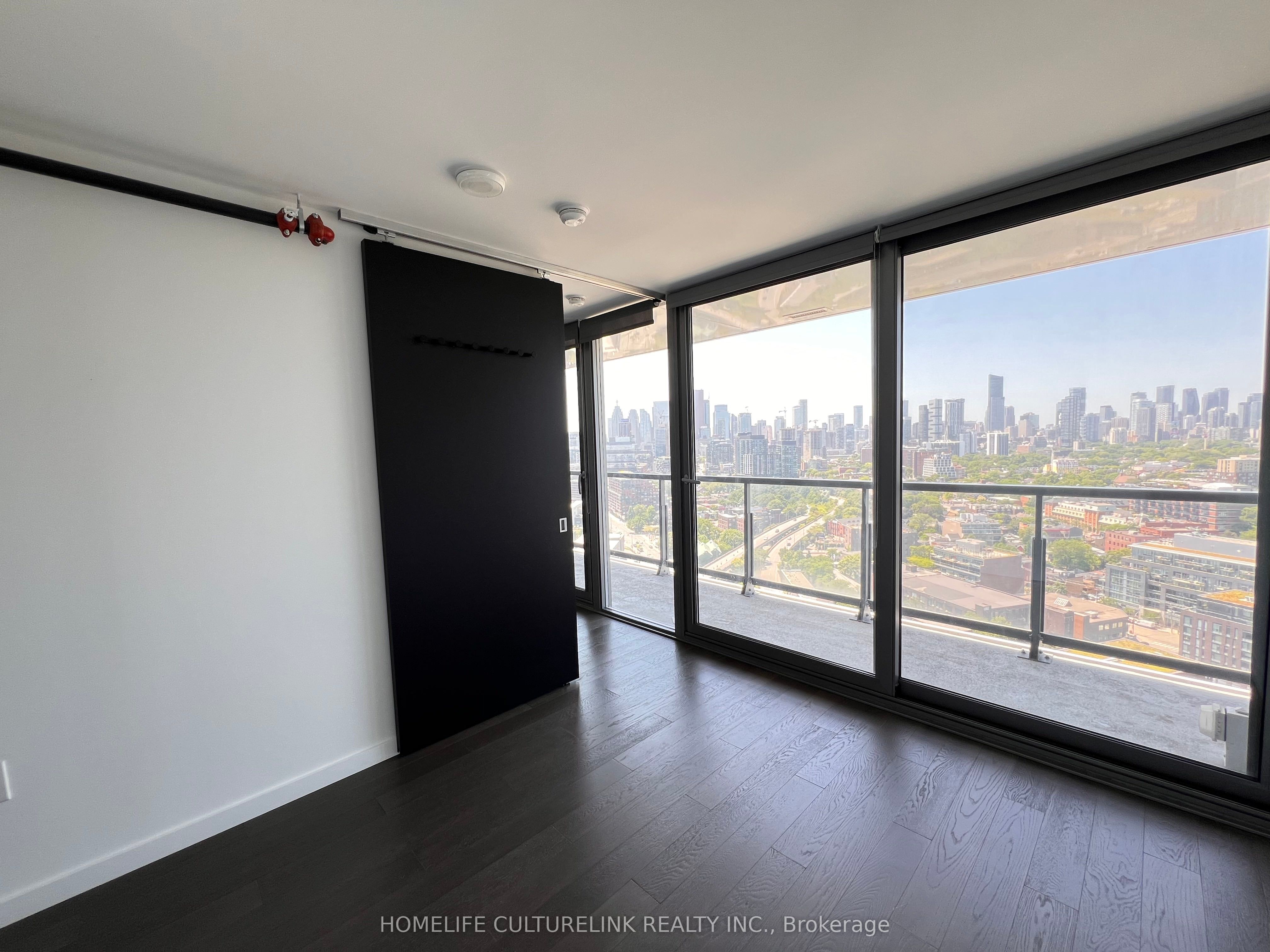 170 Bayview Avenue 2504 Property Photo 27