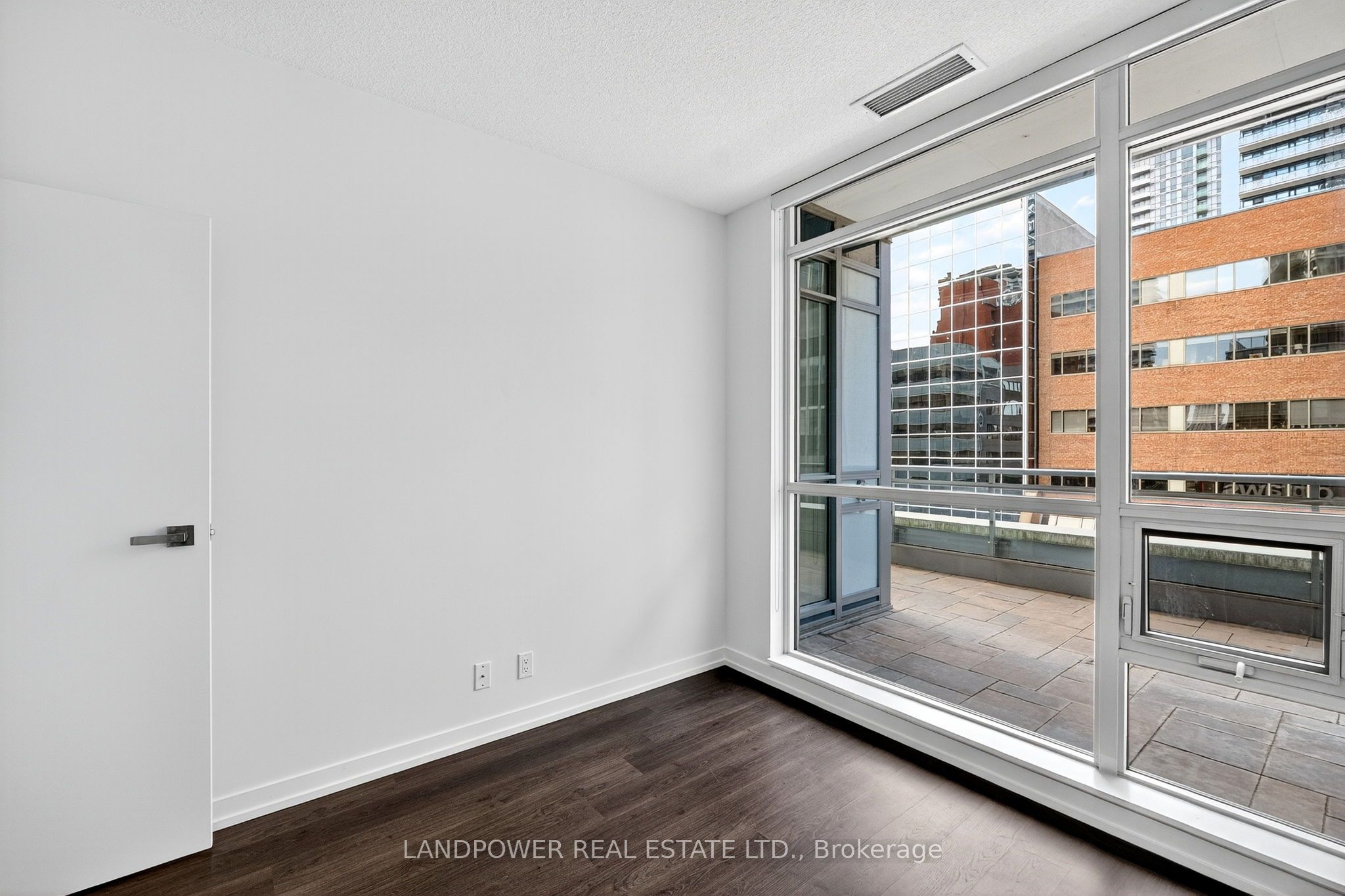 89 Dunfield Avenue 403 Property Photo 12