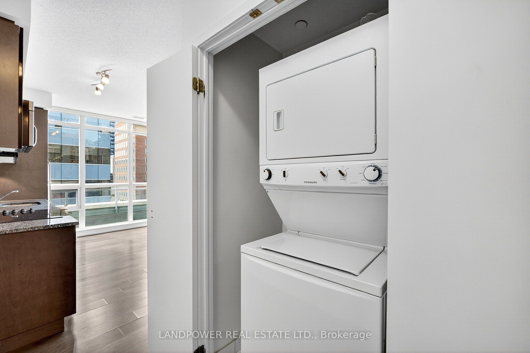 89 Dunfield Avenue 403 Property Photo 20