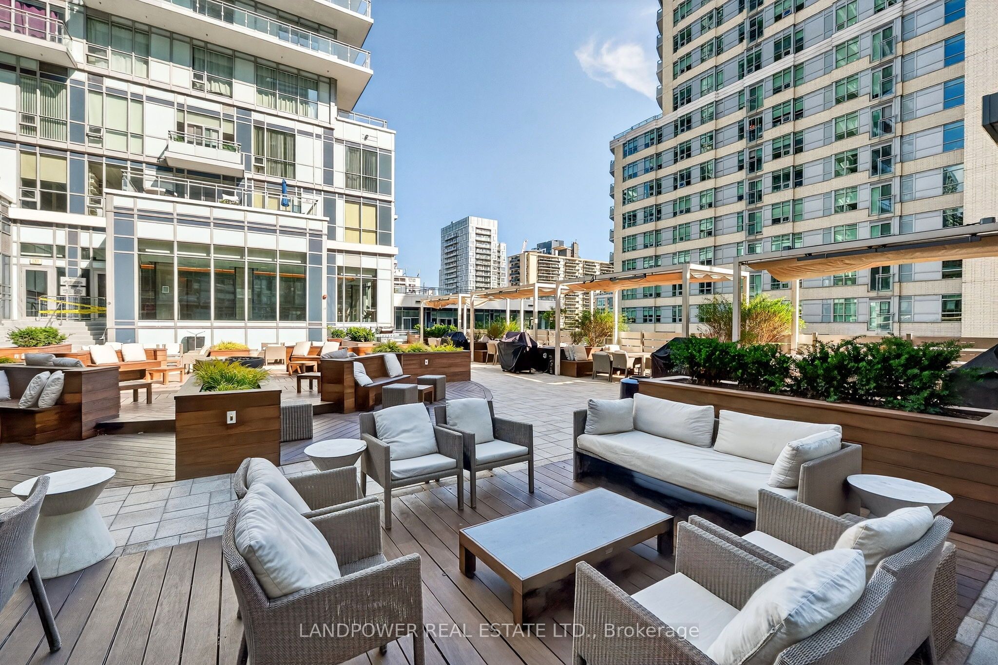 89 Dunfield Avenue 403 Property Photo 24