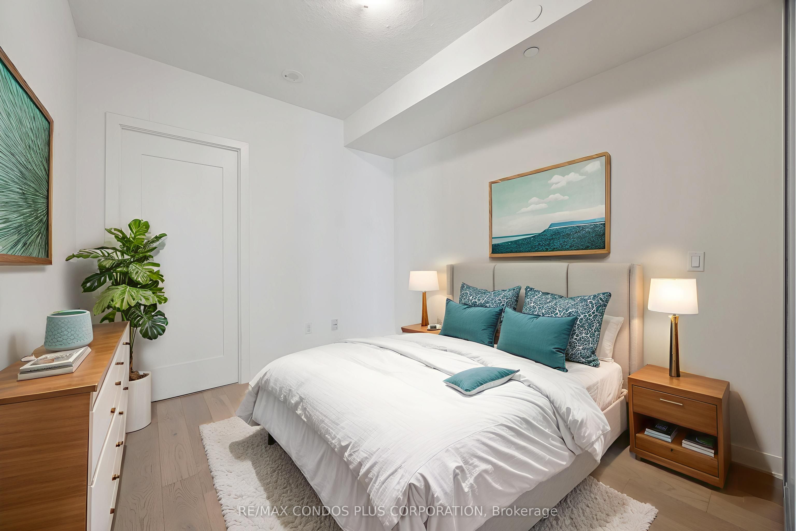 330 Richmond Street W 518 Property Photo 15