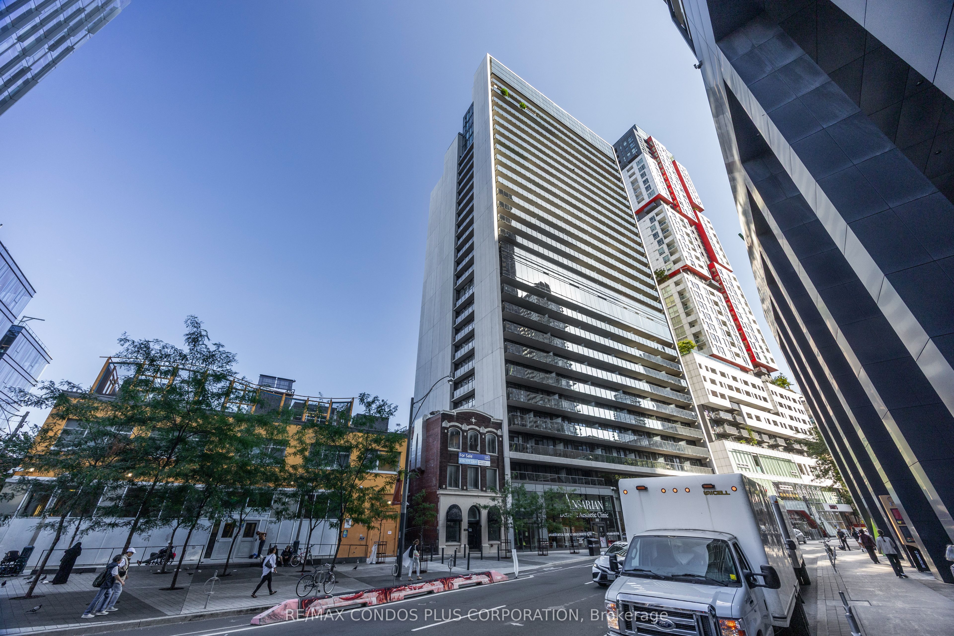 330 Richmond Street W 518 Property Photo 31