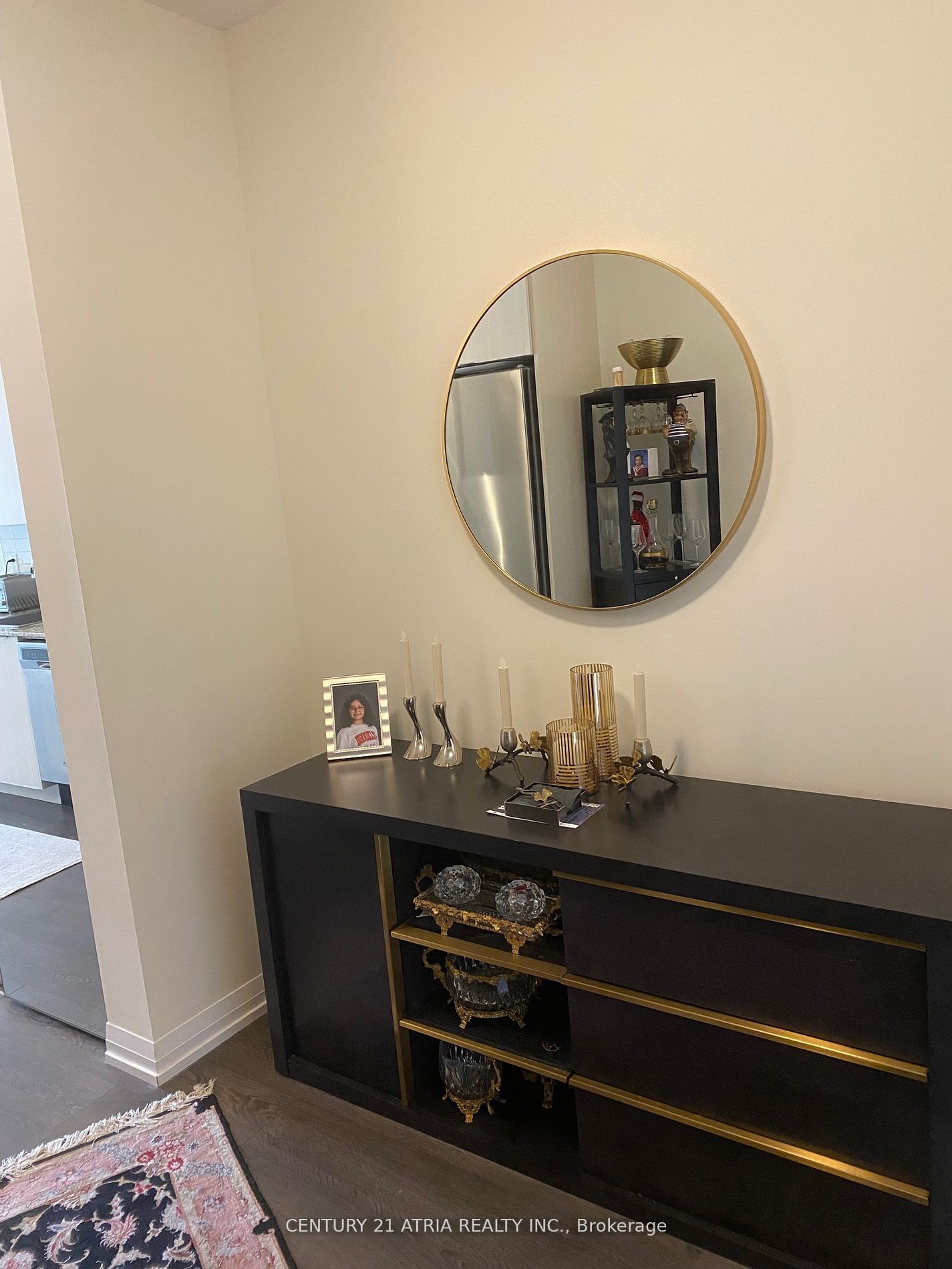 101 Erskine Avenue 512 Property Photo 4