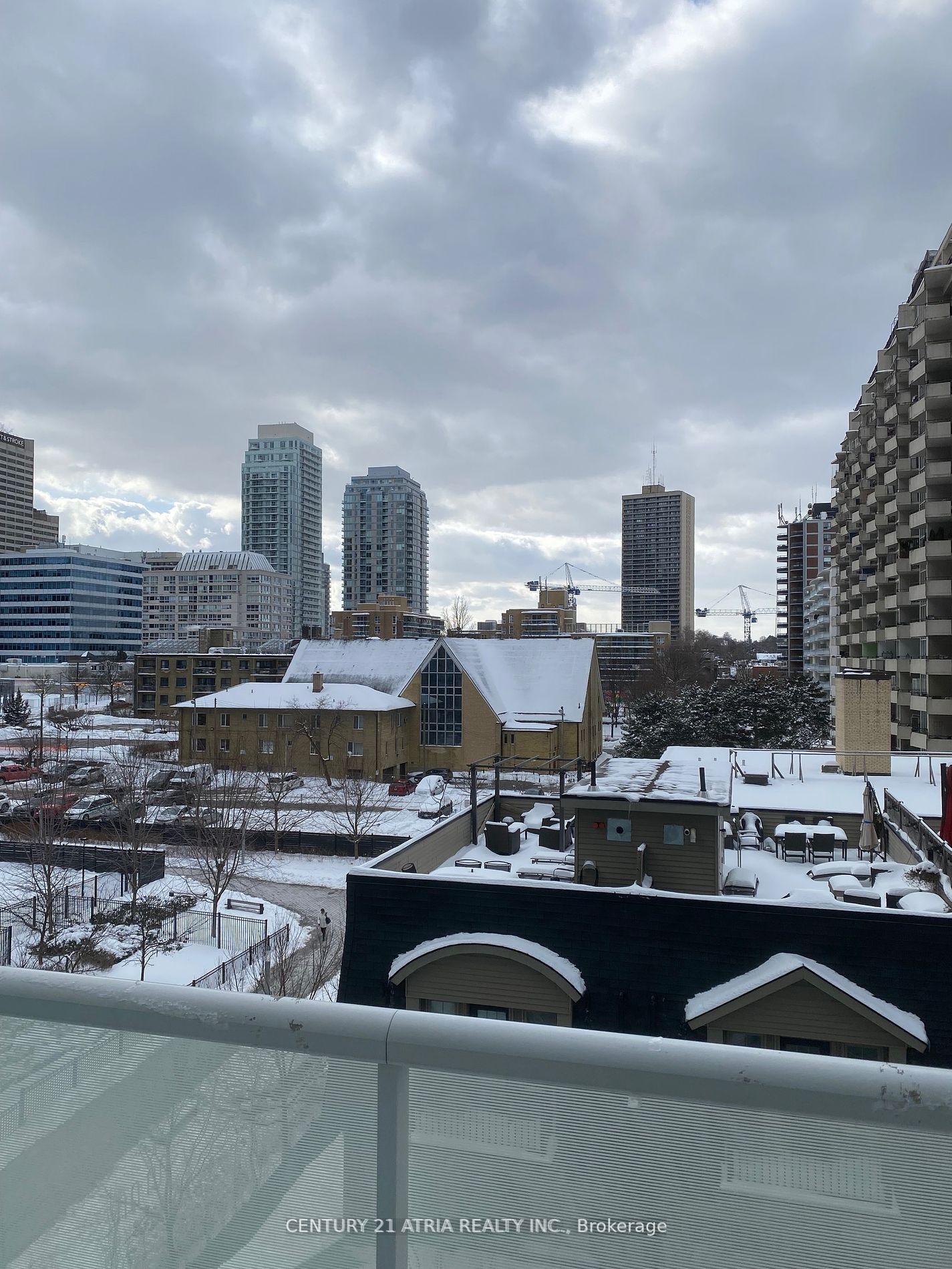 101 Erskine Avenue 512 Property Photo 12