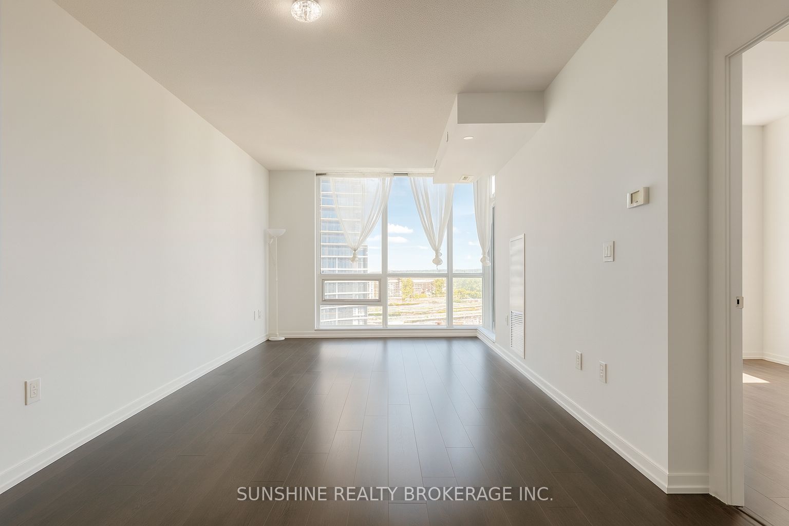 62 Forest Manor Road 2112 Property Photo 8