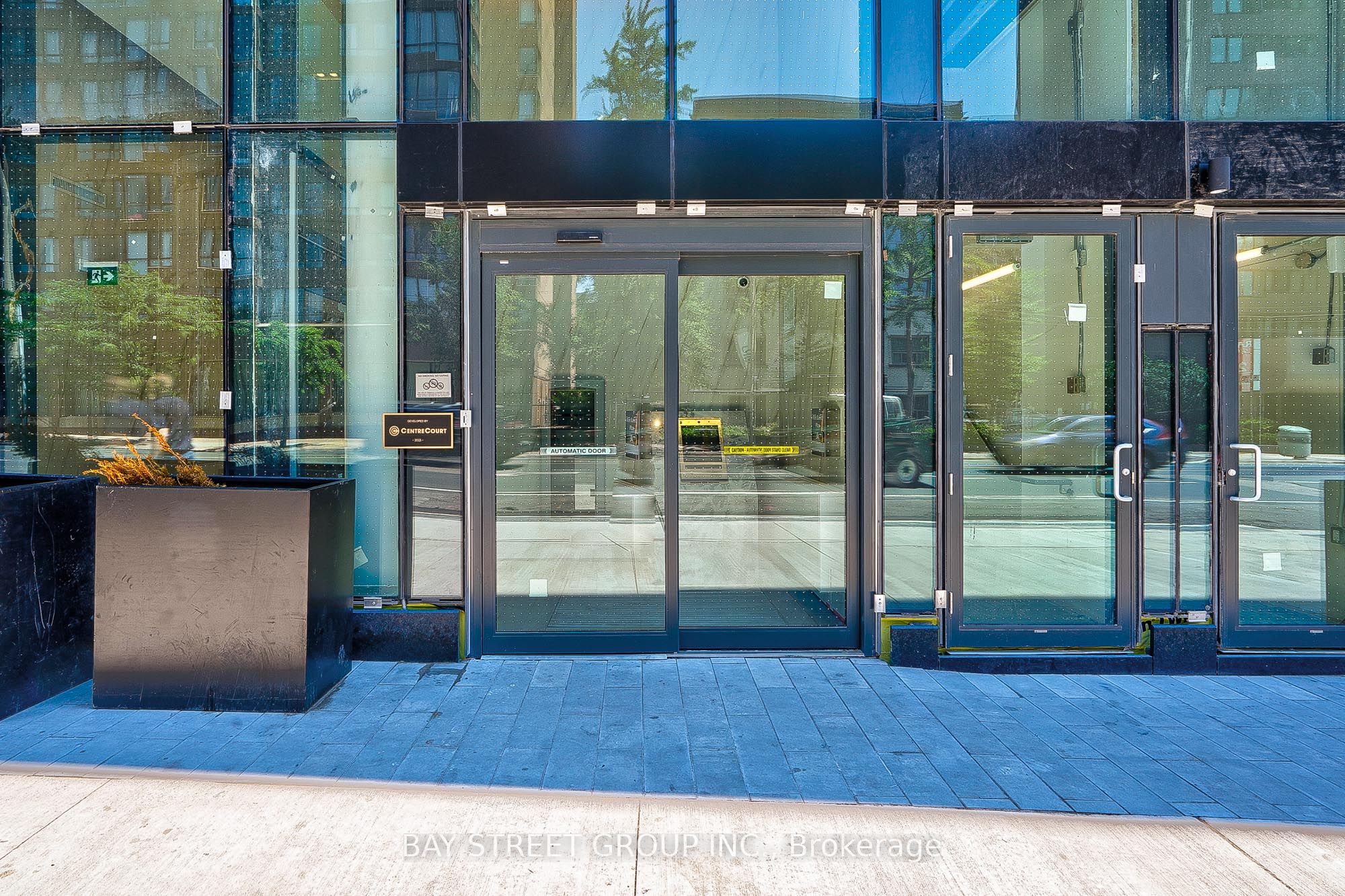 319 Jarvis Street 2610 Property Photo 5