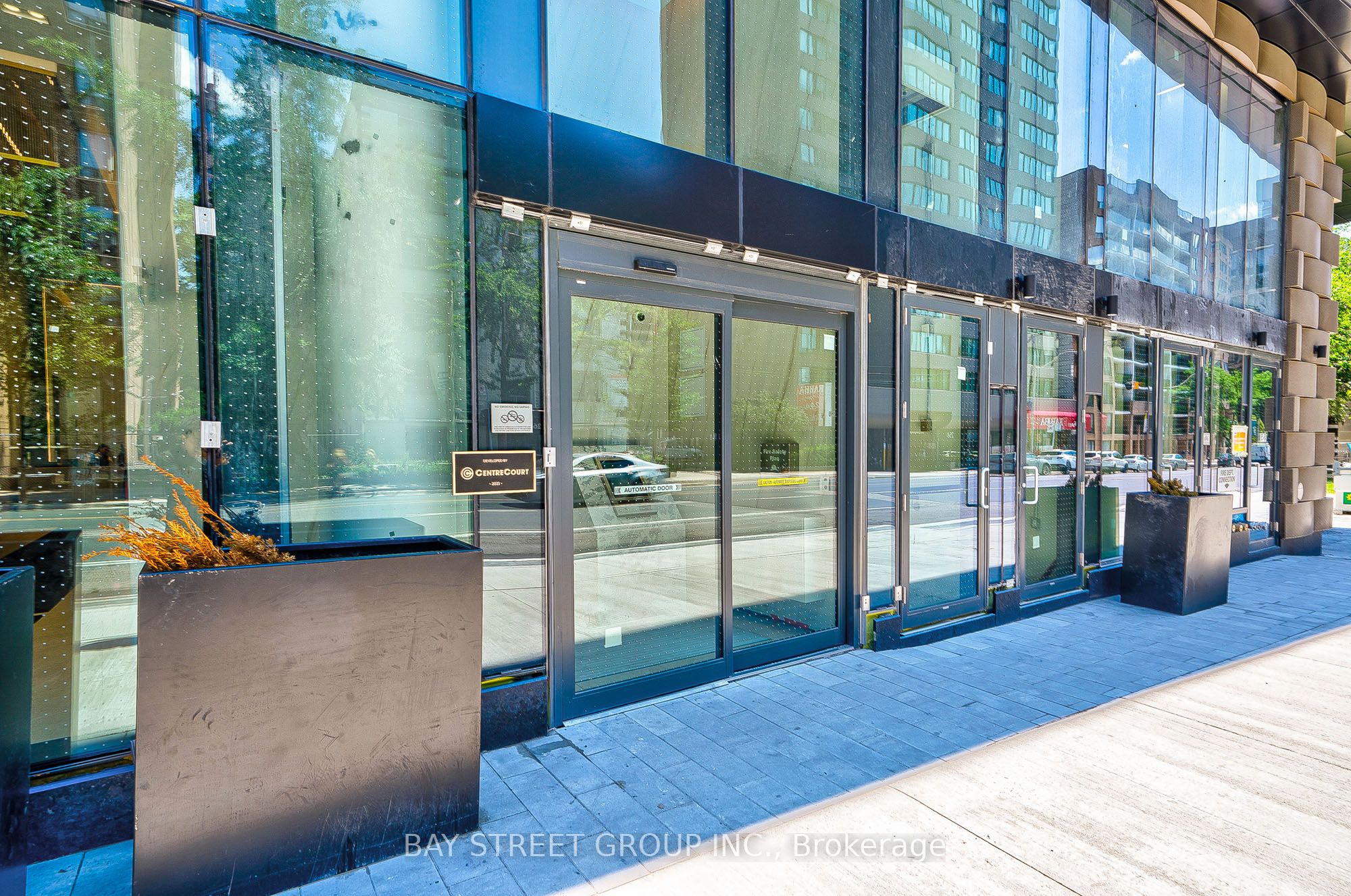 319 Jarvis Street 2610 Property Photo 6