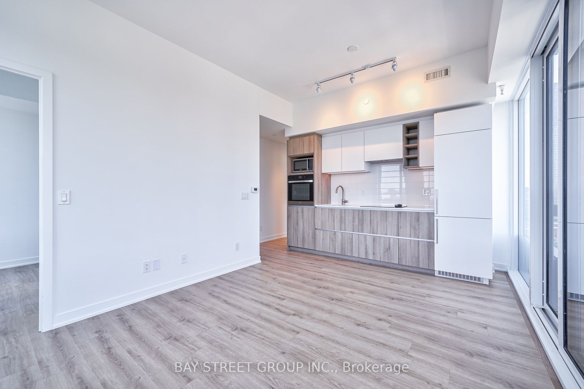 319 Jarvis Street 2610 Property Photo 25