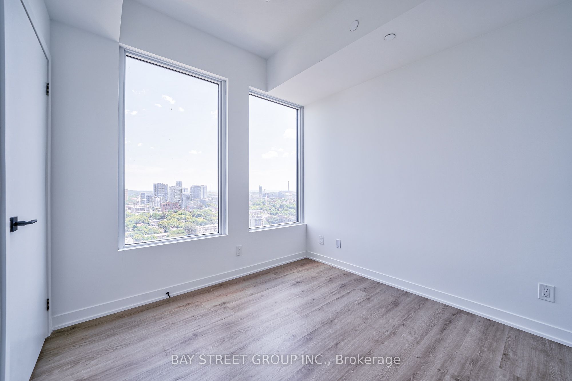 319 Jarvis Street 2610 Property Photo 28