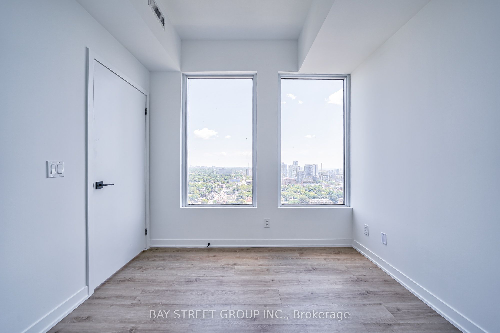 319 Jarvis Street 2610 Property Photo 29