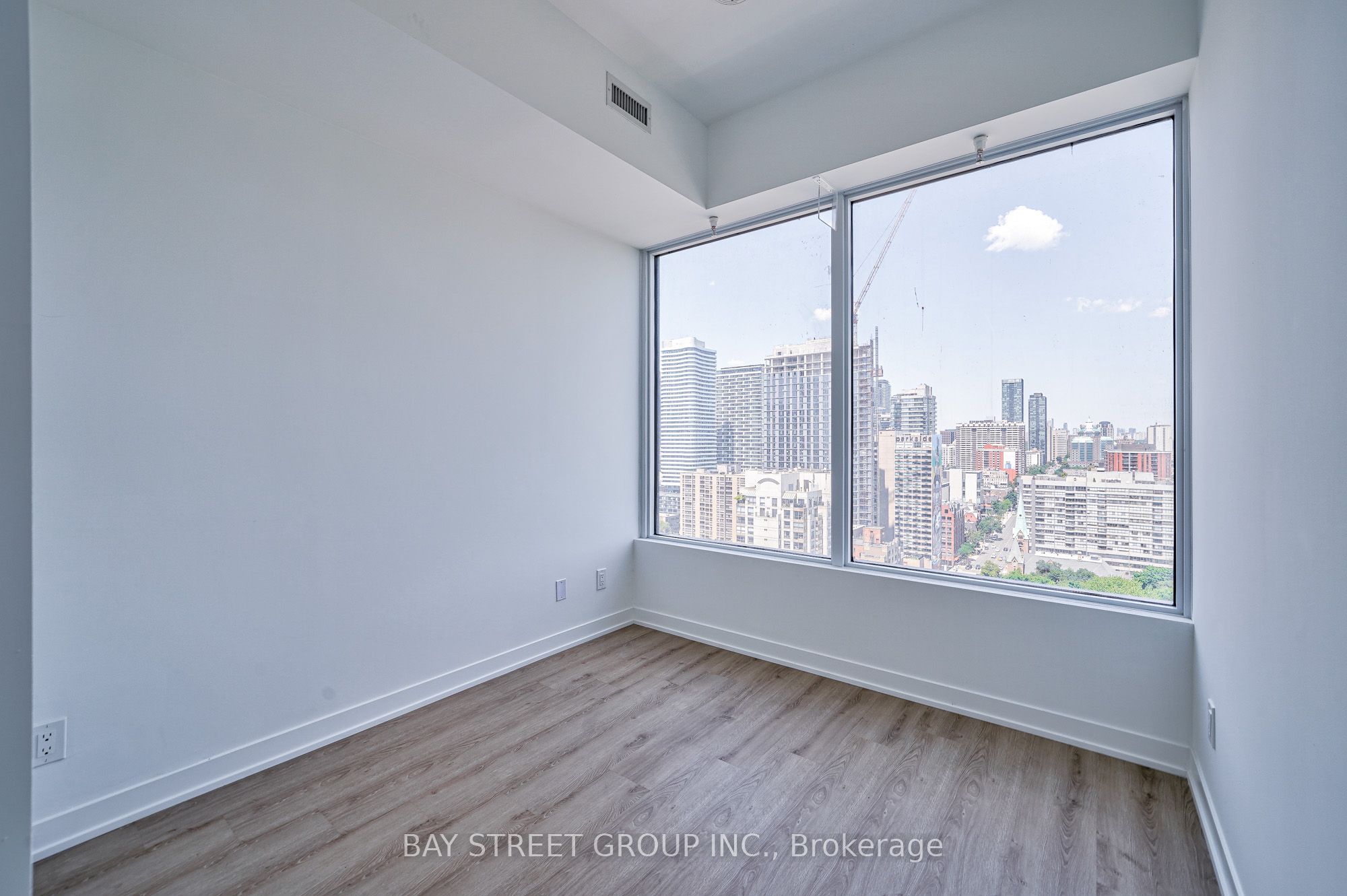 319 Jarvis Street 2610 Property Photo 32