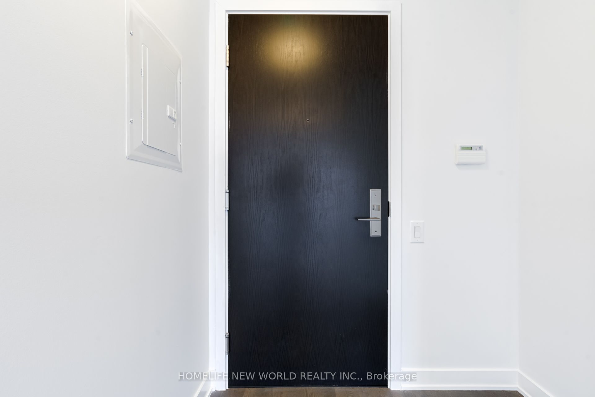 1815 Yonge Street 1805 Property Photo 2