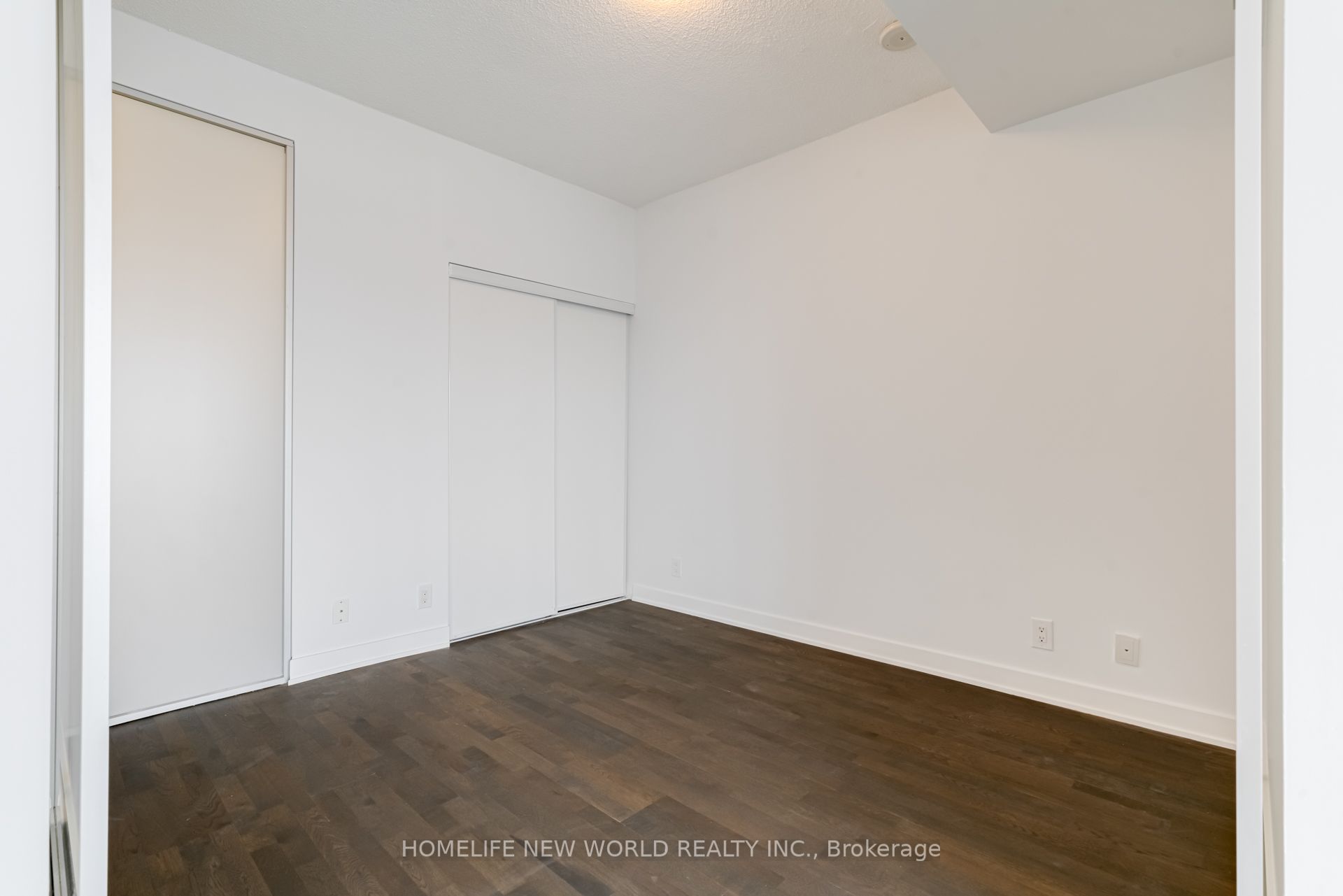 1815 Yonge Street 1805 Property Photo 10