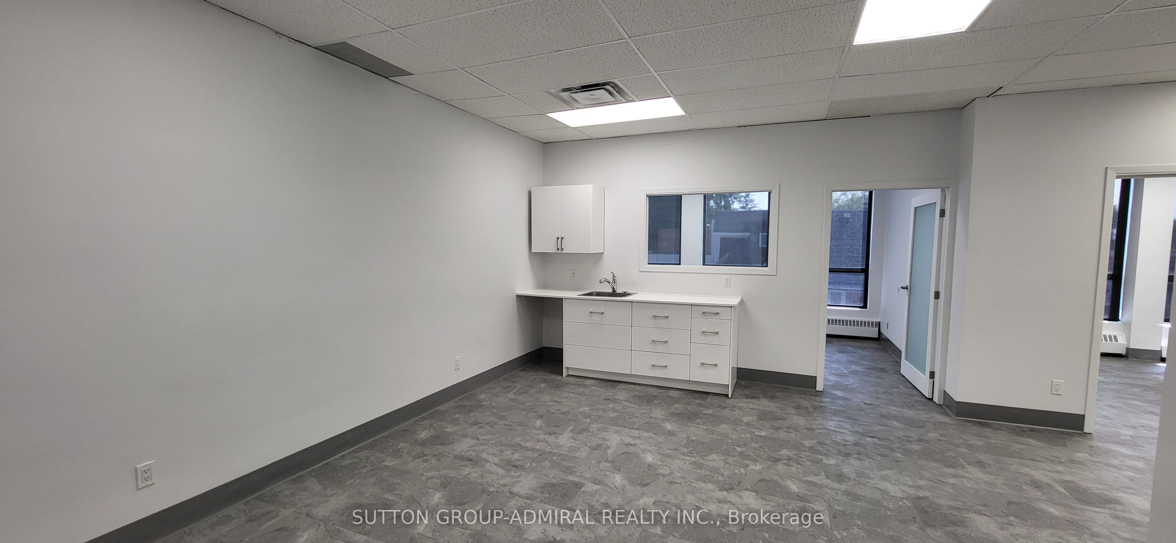 845 St Clair Avenue W 204a Property Photo 5