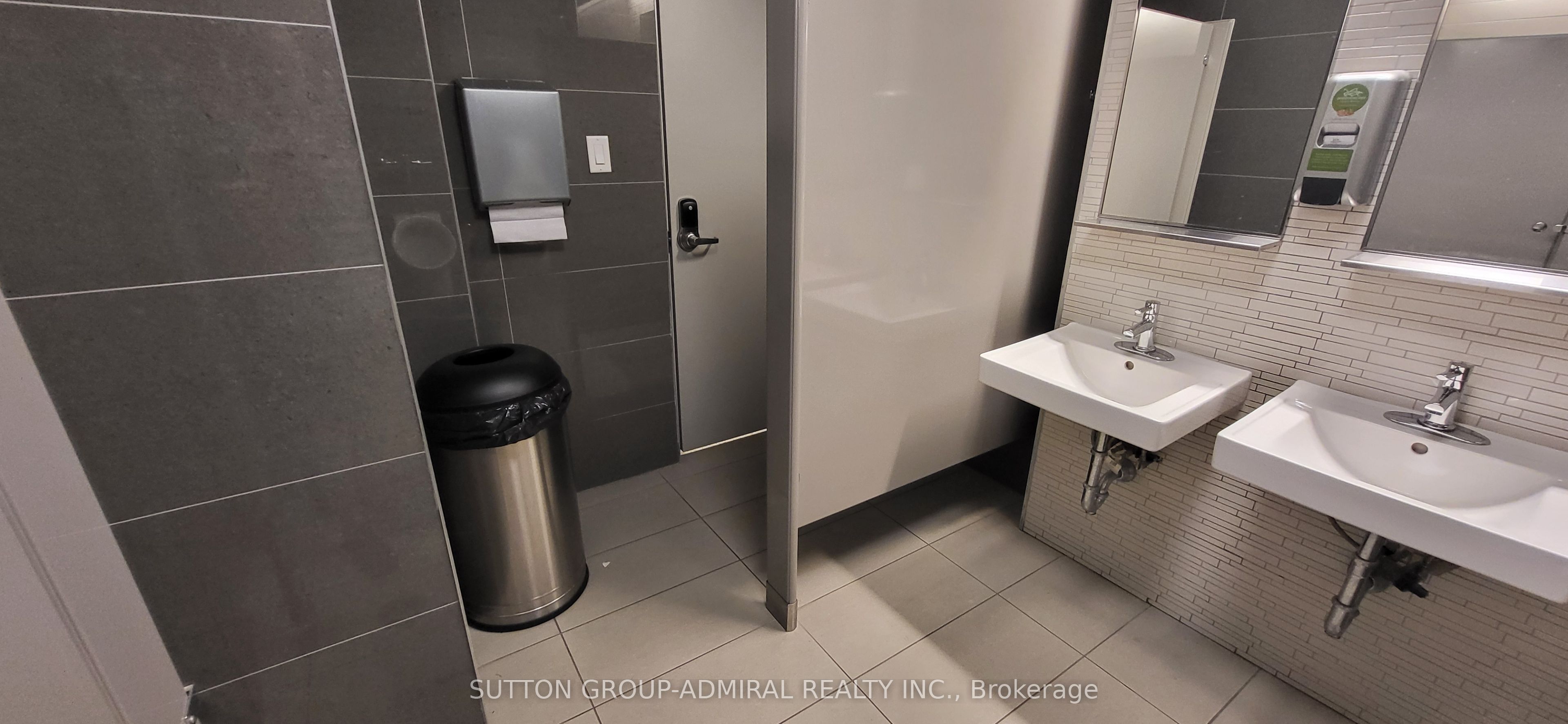 845 St Clair Avenue W 204a Property Photo 23