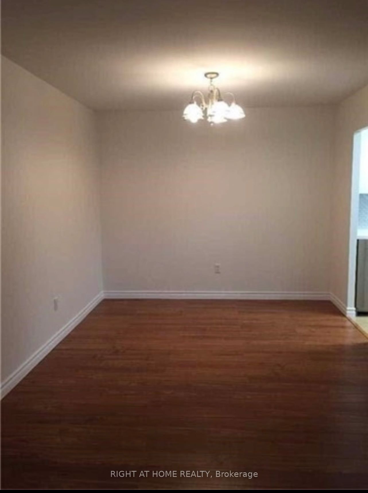 205 Hilda Avenue E 806 Property Photo 2