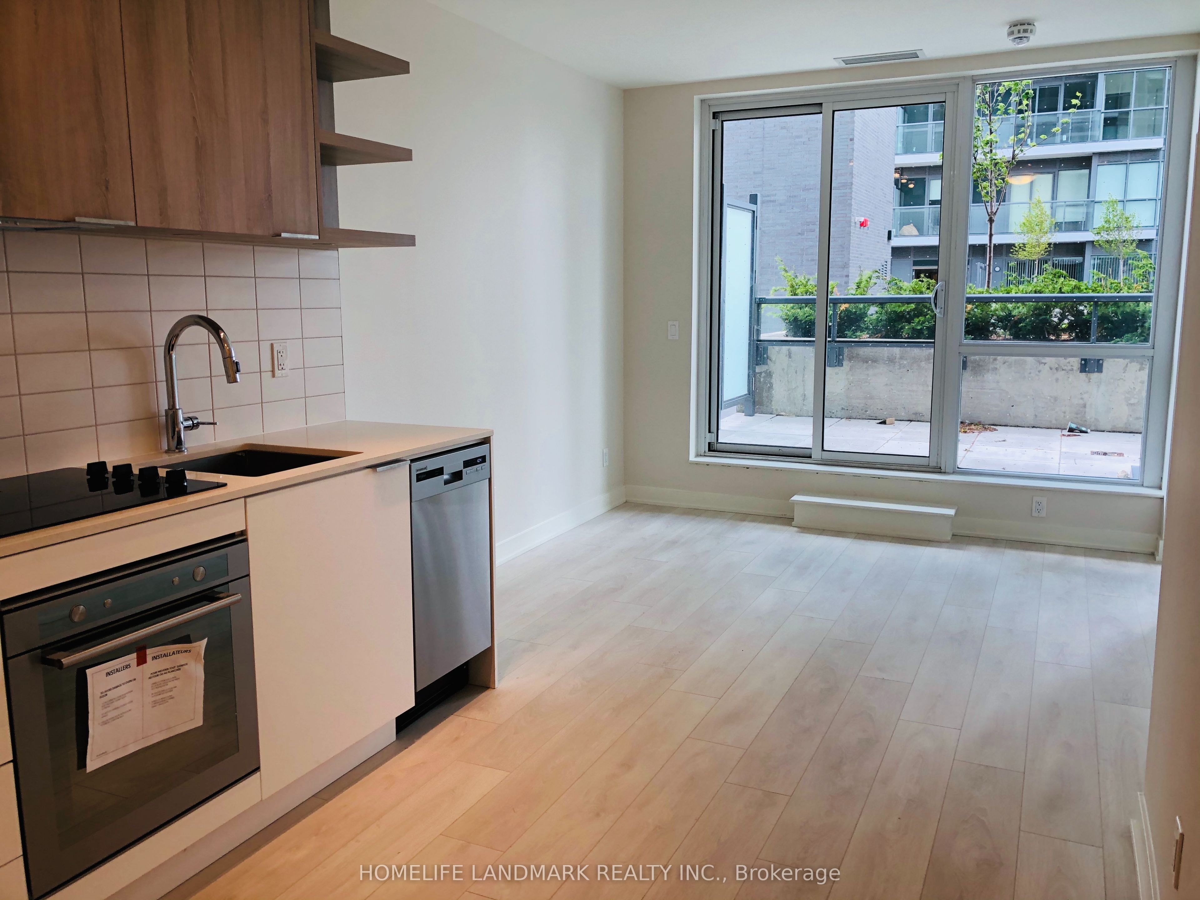 6 Sonic Way S 408 Property Photo 3