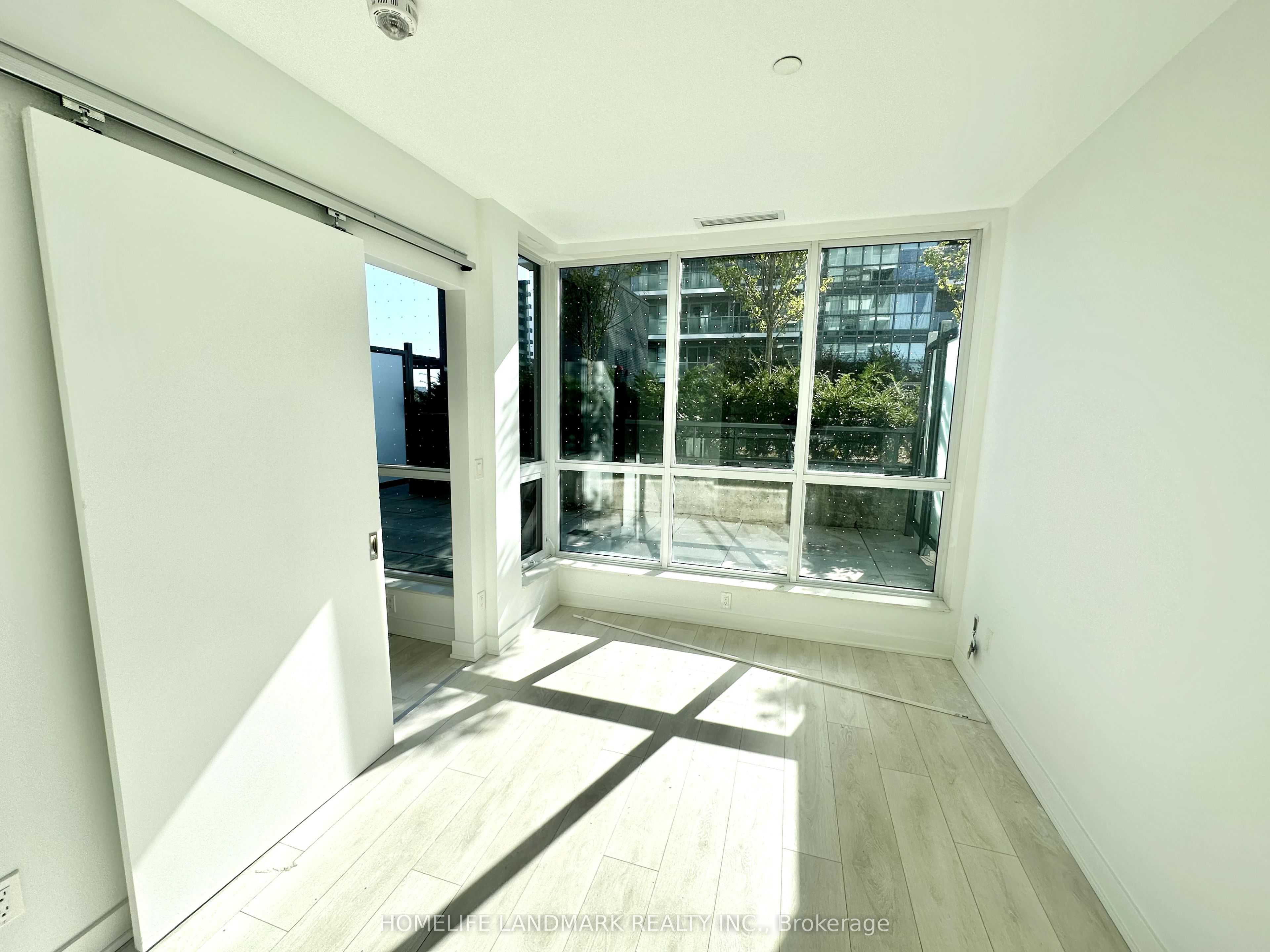 6 Sonic Way S 408 Property Photo 4