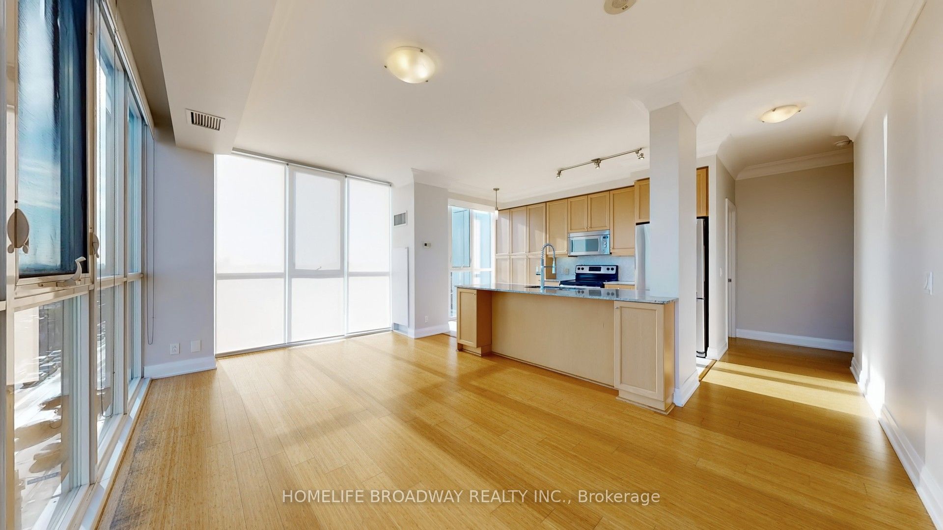 530 St Clair Avenue W 608 Property Photo 1