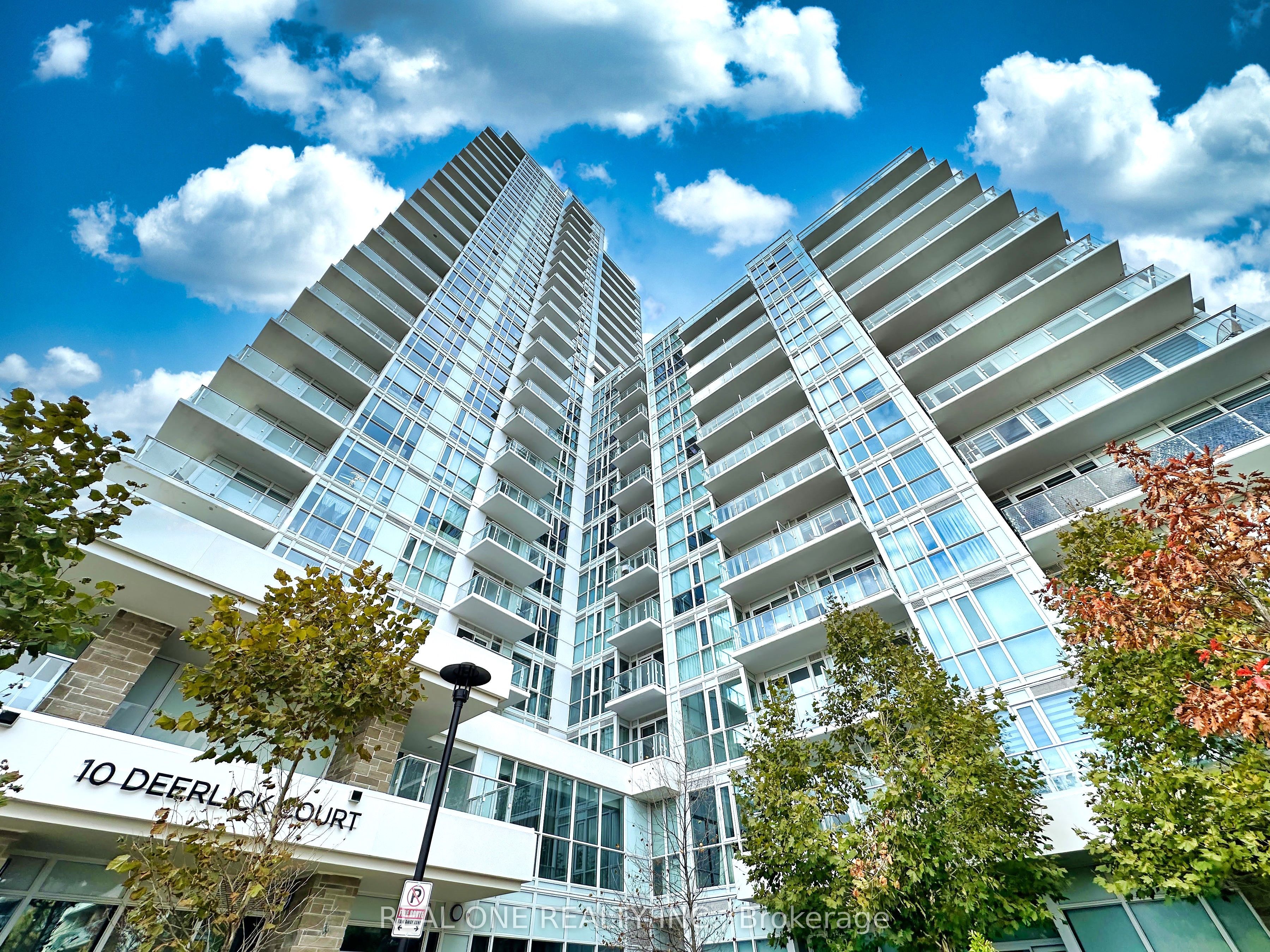 10 Deerlick Court 817 Property Photo 1