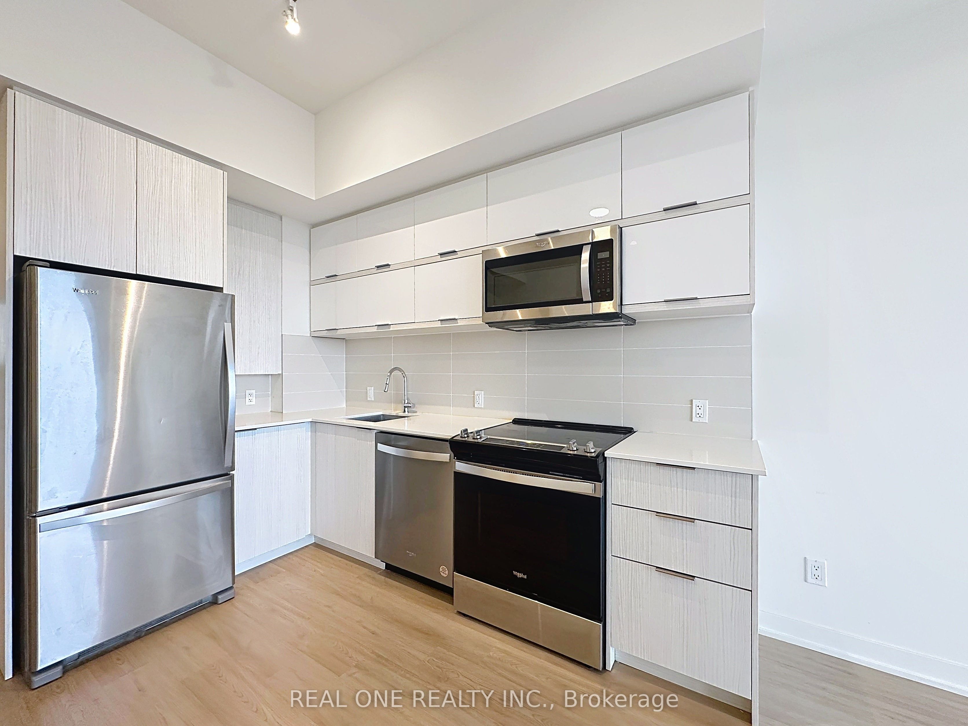 10 Deerlick Court 817 Property Photo 9