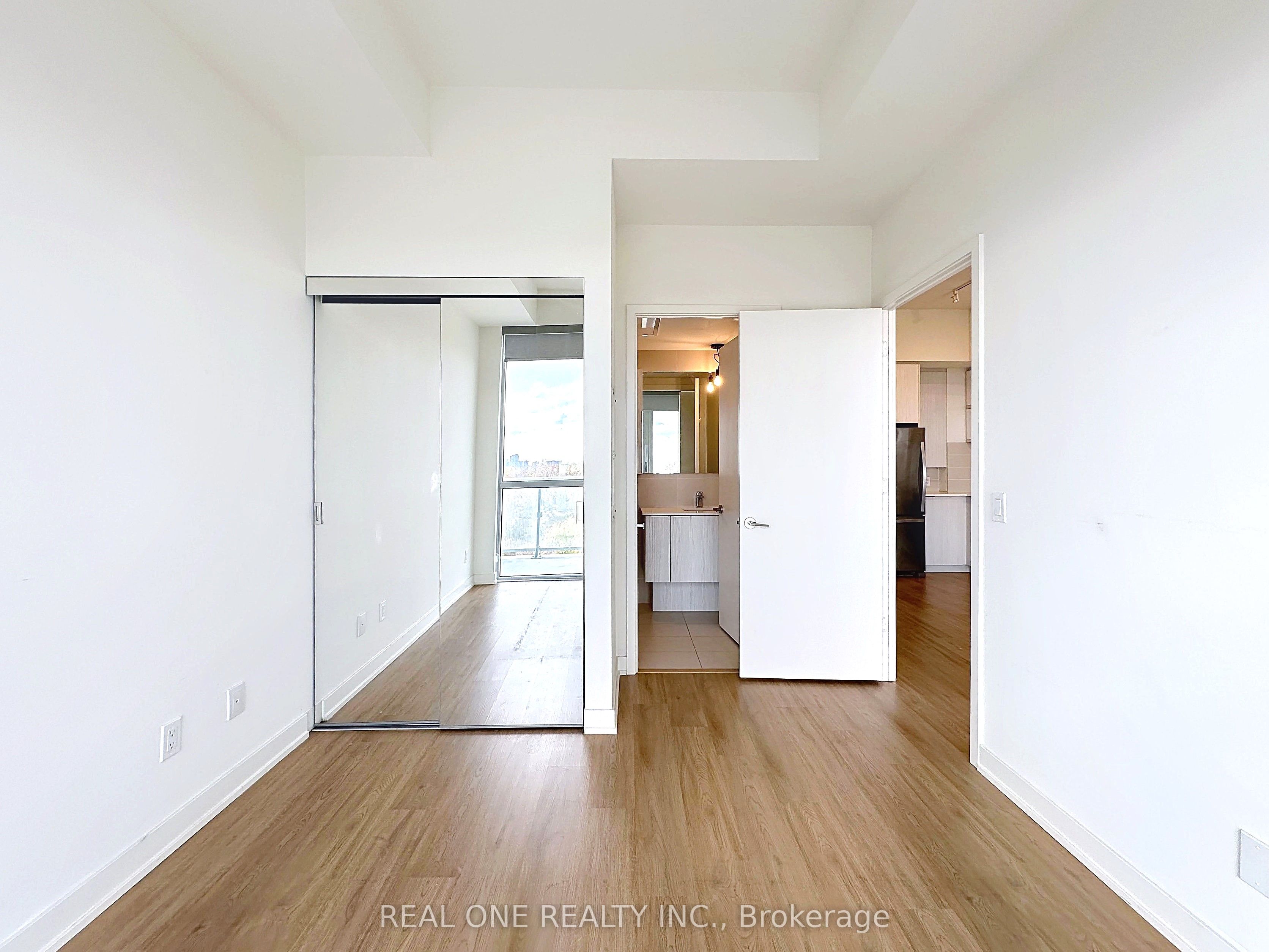 10 Deerlick Court 817 Property Photo 20