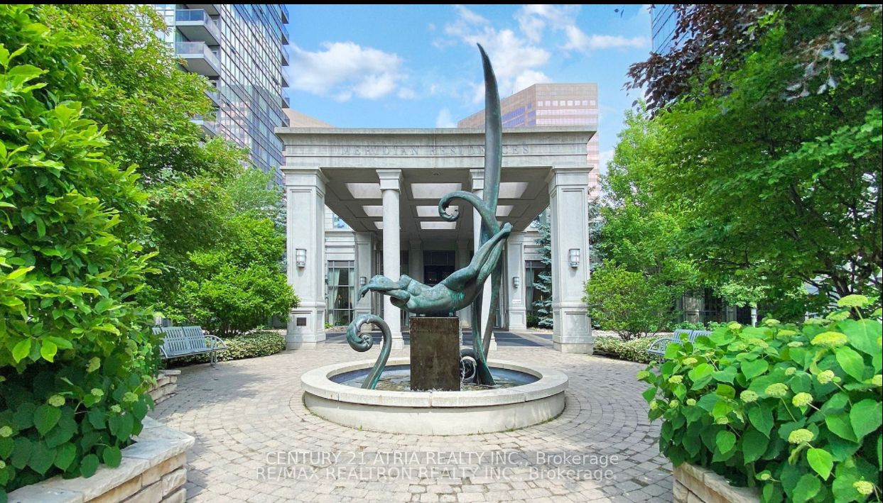 15 Greenview Avenue 1604 Property Photo 3