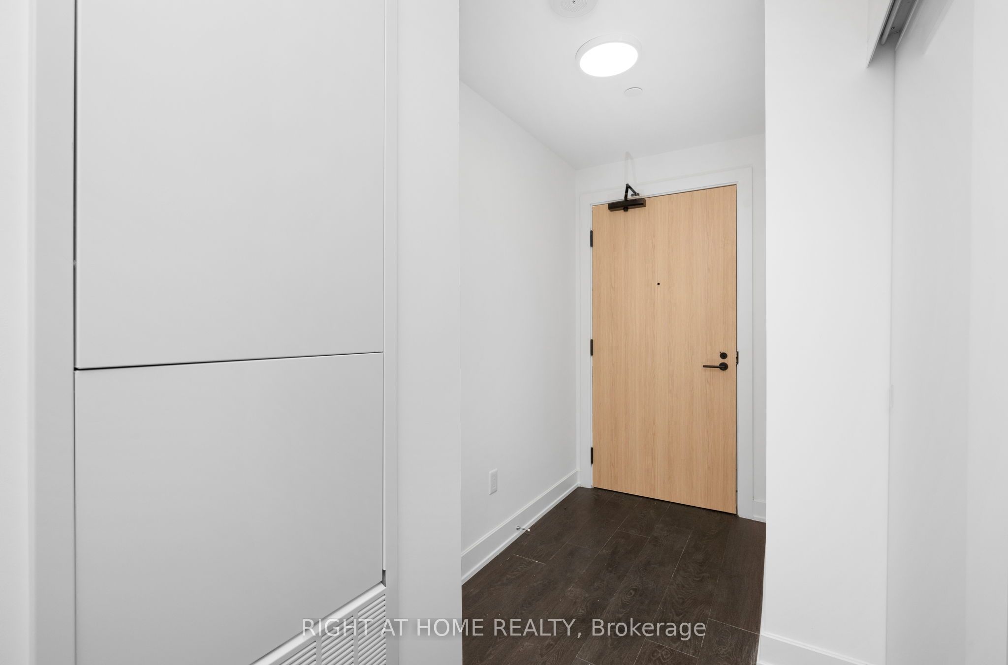 35 Mercer Street 1512 Property Photo 2