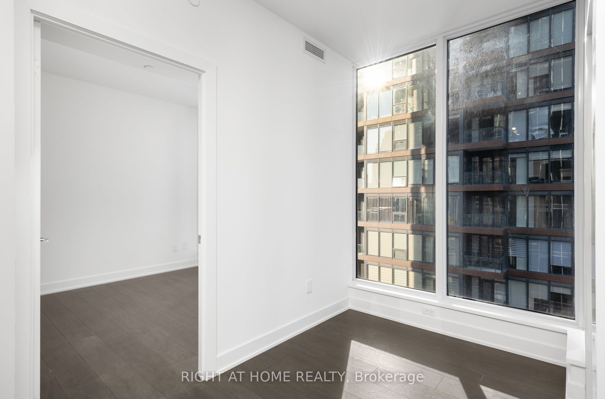 35 Mercer Street 1512 Property Photo 12