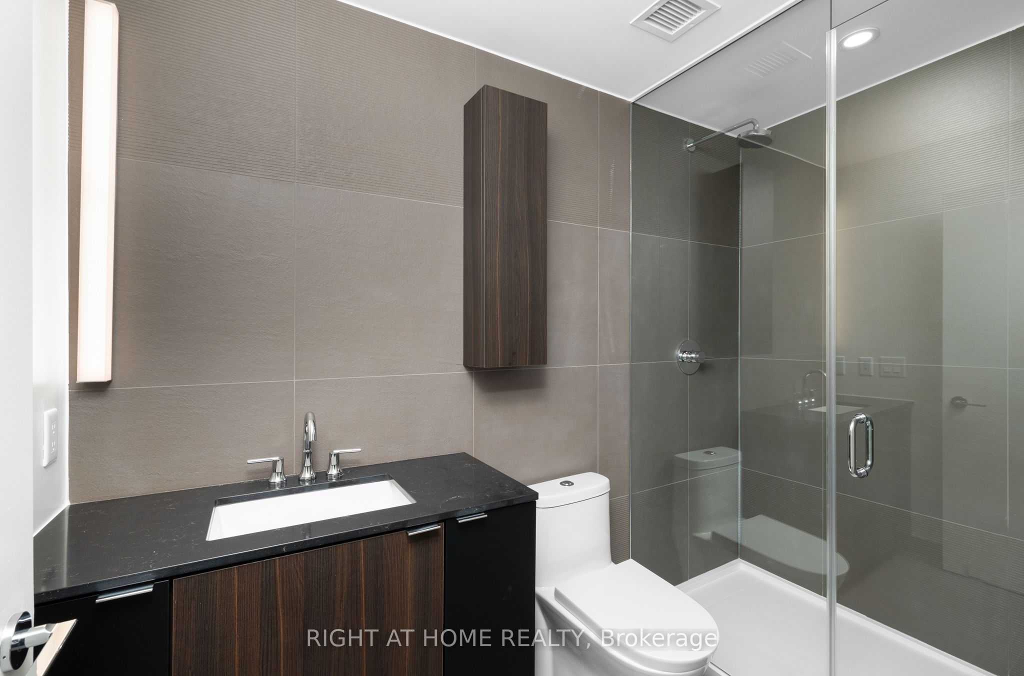 35 Mercer Street 1512 Property Photo 16