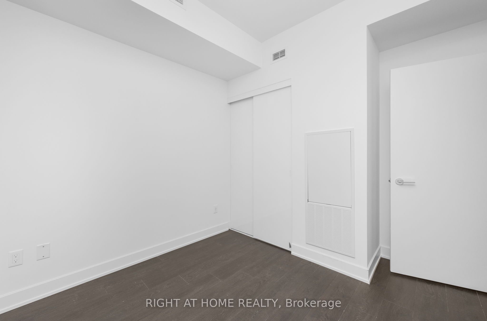 35 Mercer Street 1512 Property Photo 18