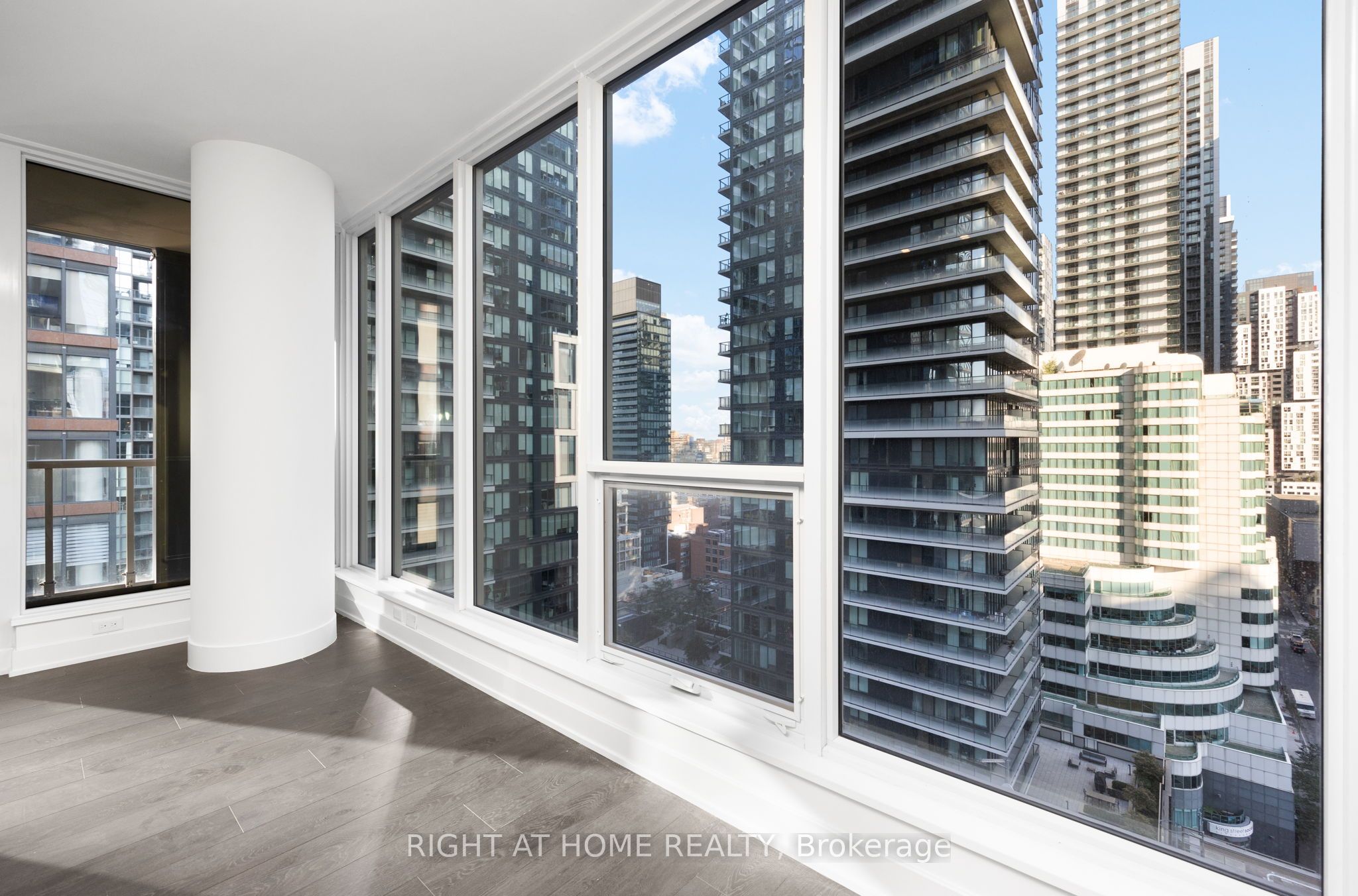 35 Mercer Street 1512 Property Photo 20