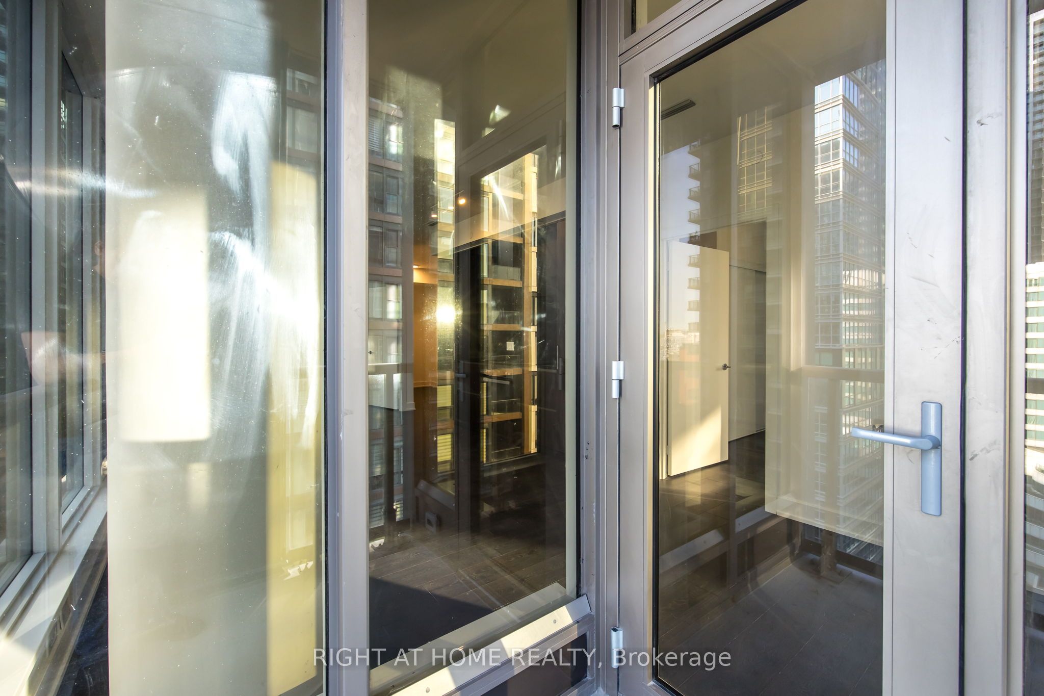 35 Mercer Street 1512 Property Photo 27