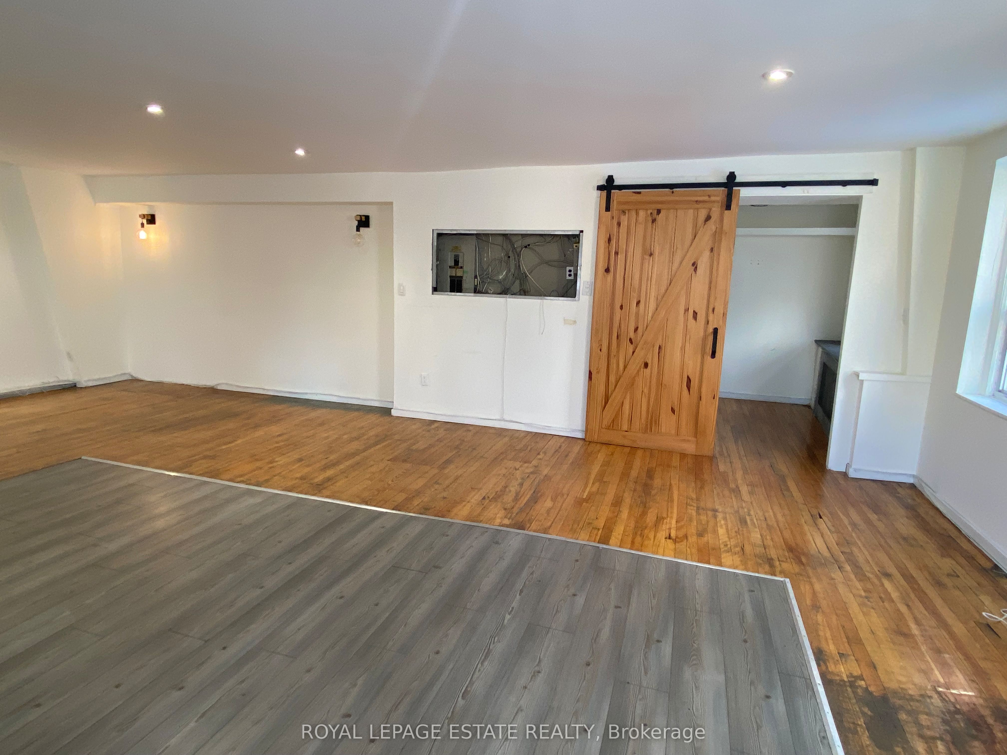 155 Richmond Street E Property Photo 13