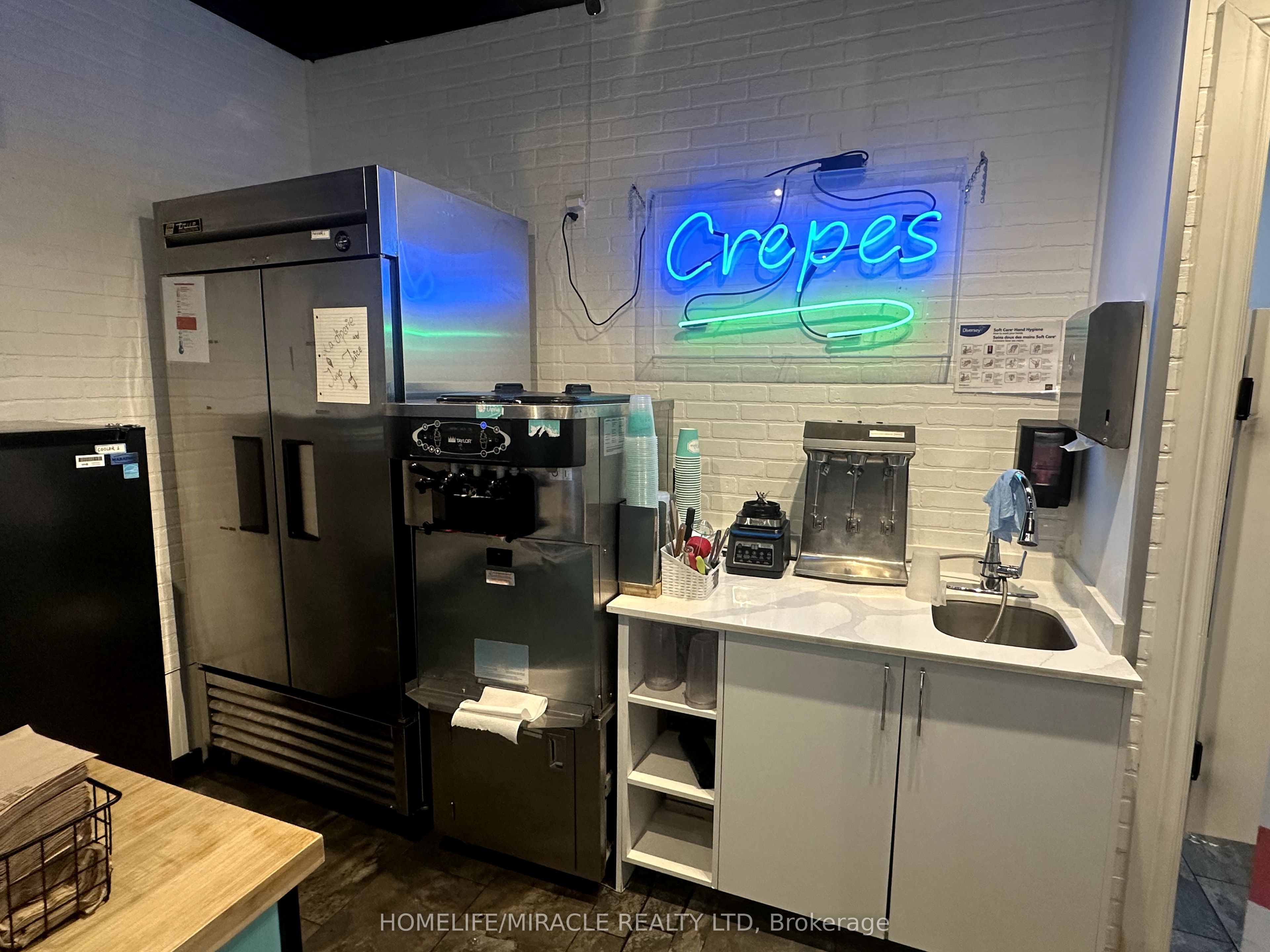 320 Richmond Street E 104 Property Photo 8