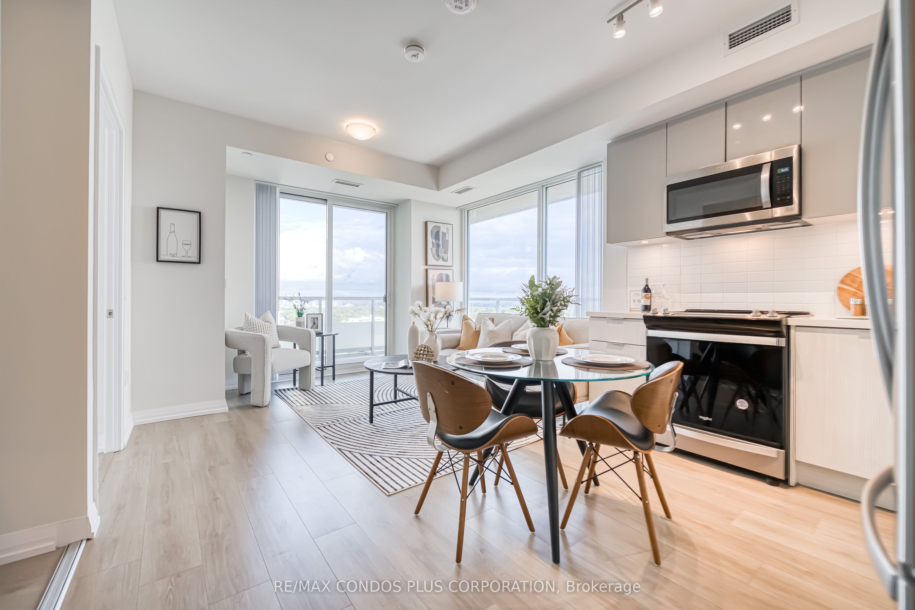 25 Holly Street 2007 Property Photo 5