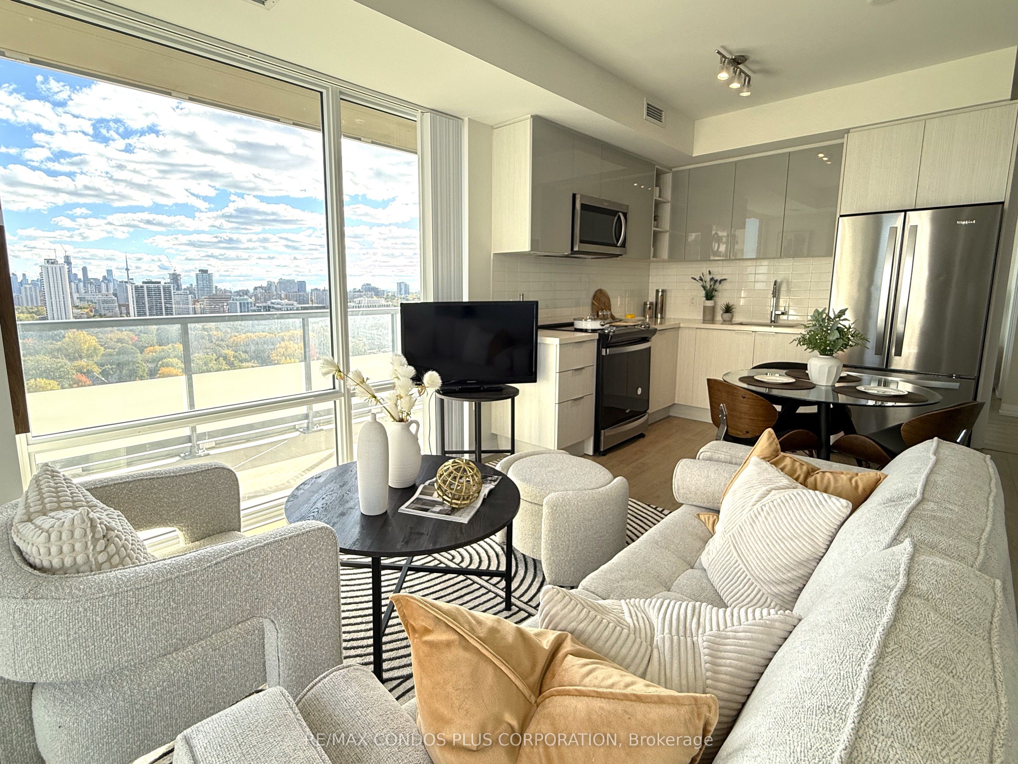 25 Holly Street 2007 Property Photo 8