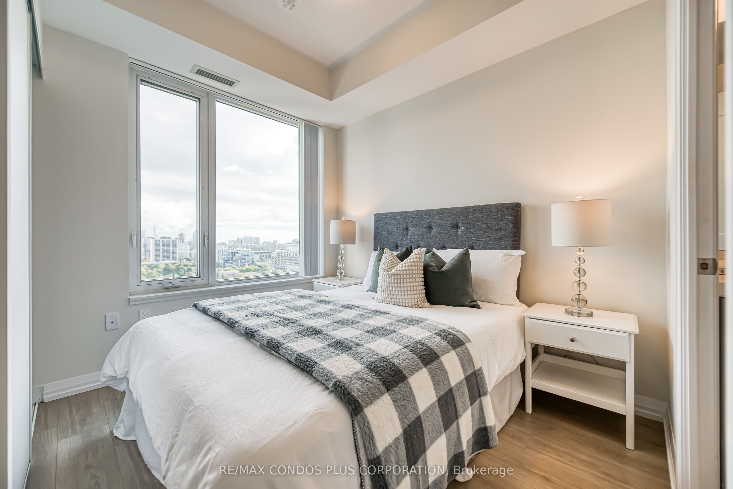 25 Holly Street 2007 Property Photo 18